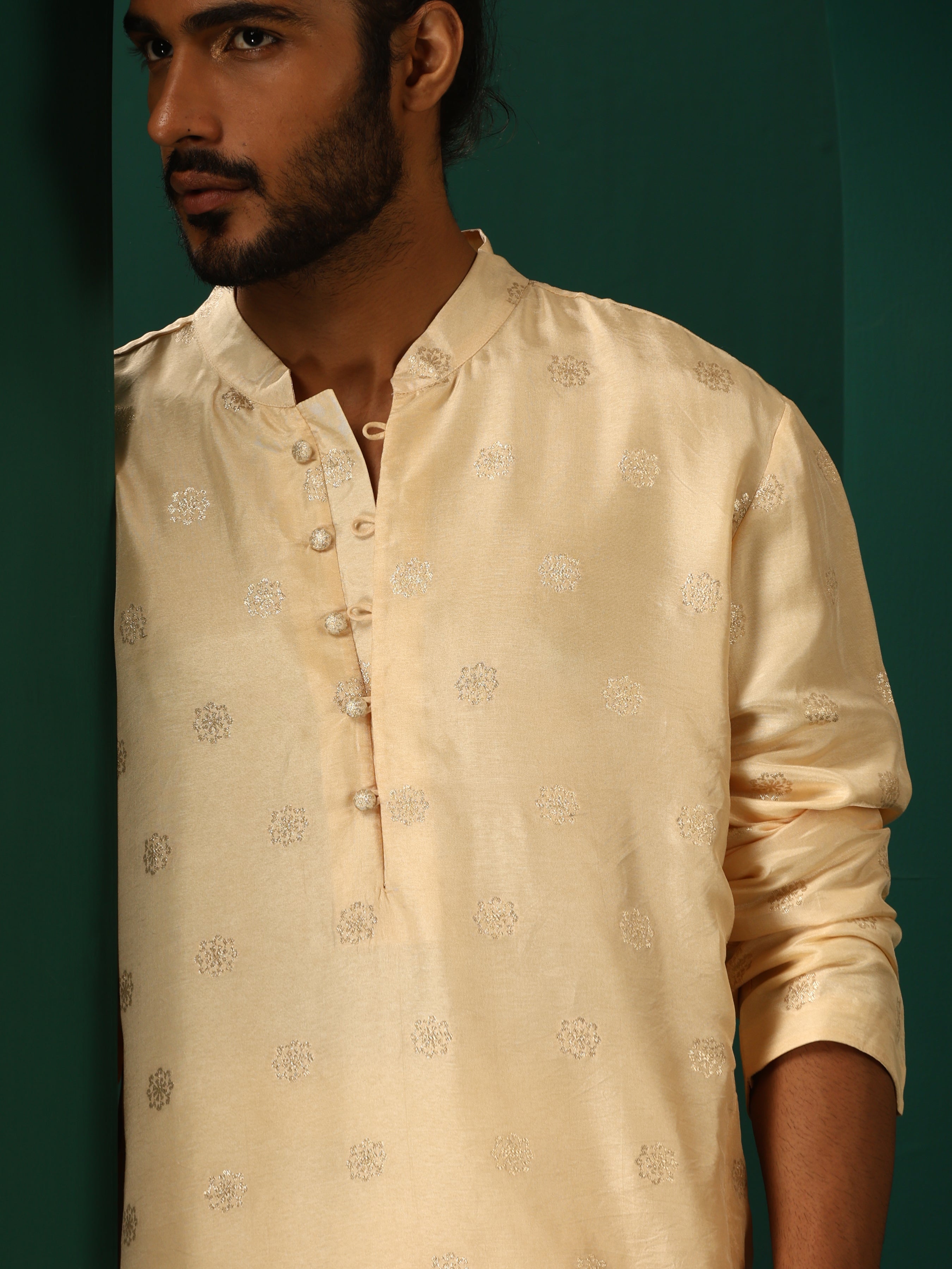 trueBrowns Men Ivory Geometric Floral Viscose Silk Long Kurta