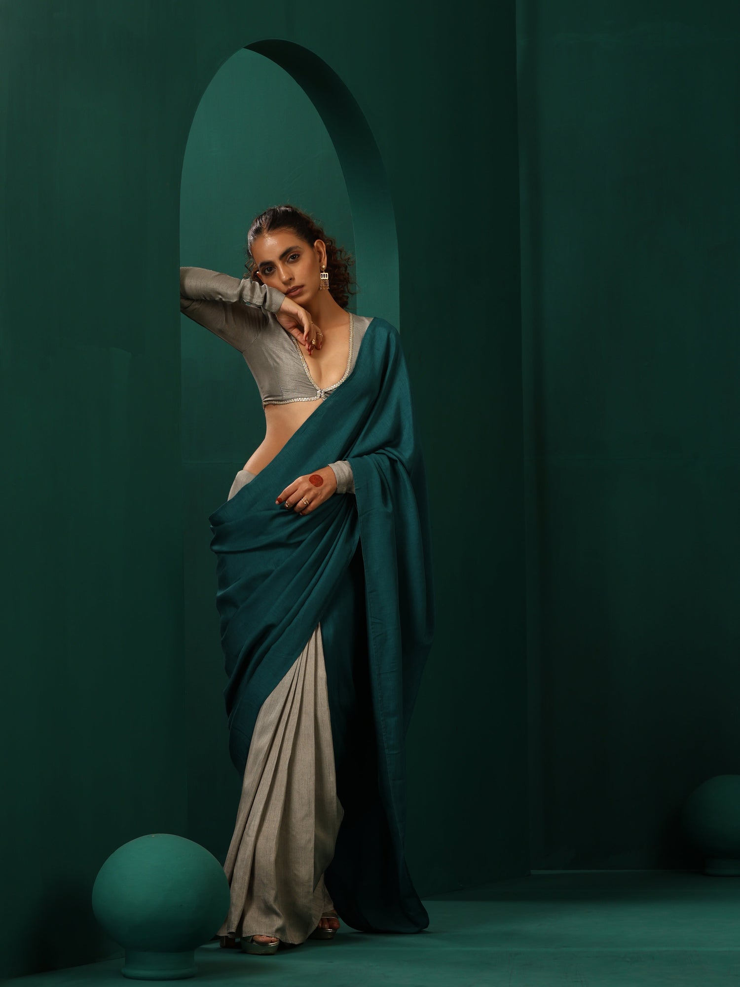 trueBrowns Teal Grey Silk Pre-Stitched Saree