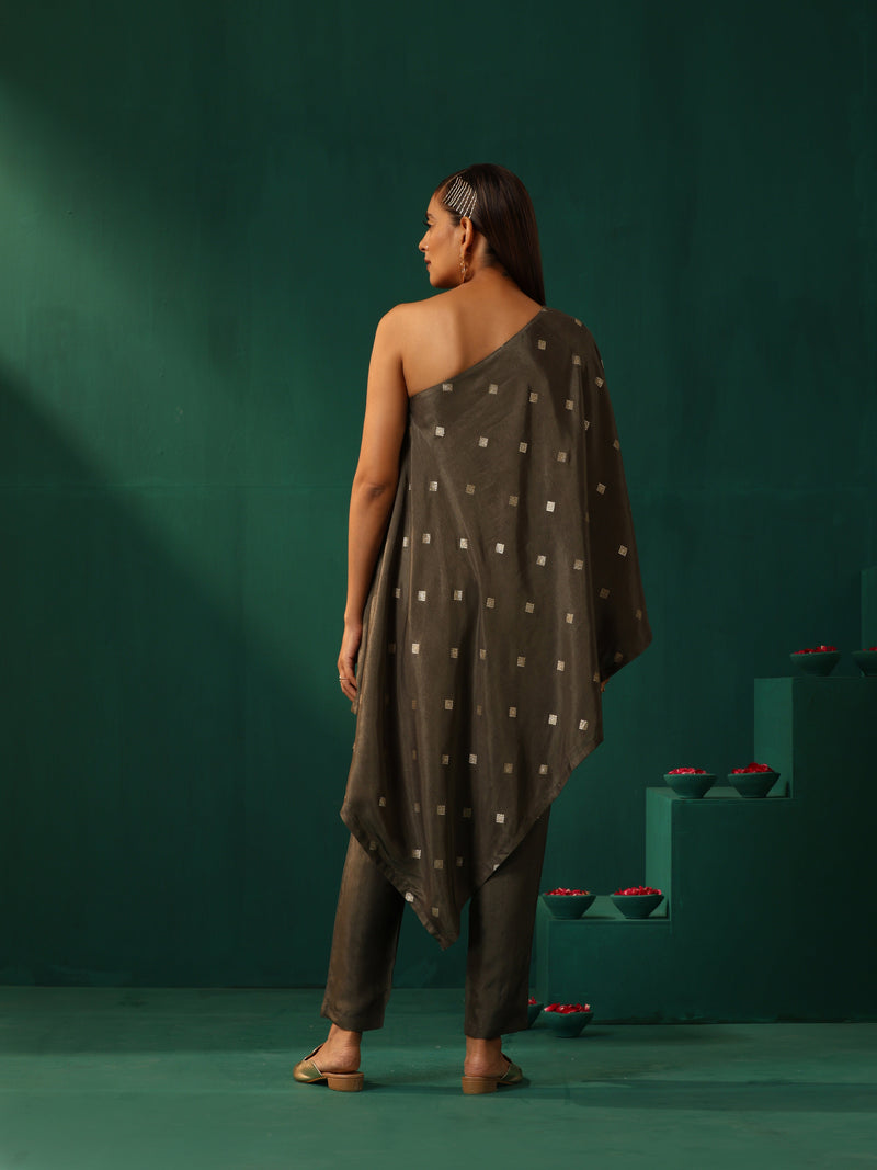 trueBrowns Grey Diamond Viscose Silk One-Shoulder Kurta Pant Set