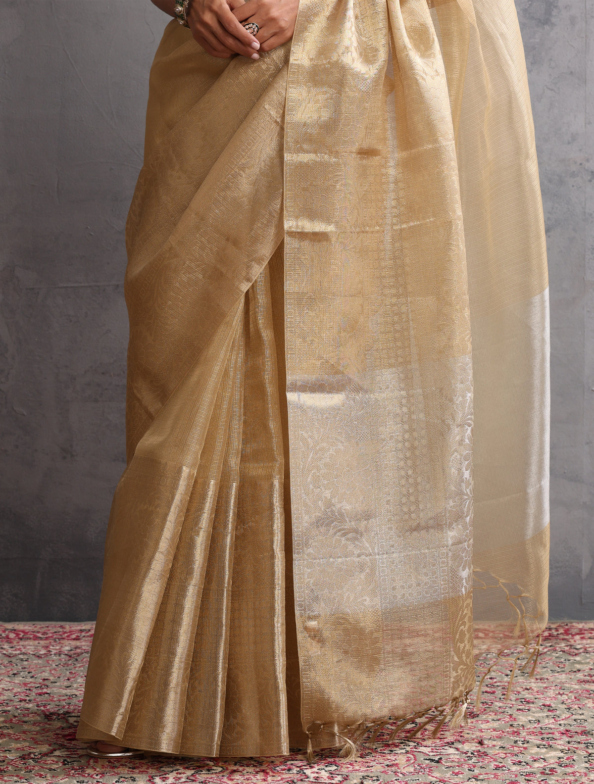 trueBrowns Gold Weave Kota Tissue Handloom Saree With Unstitched Blouse