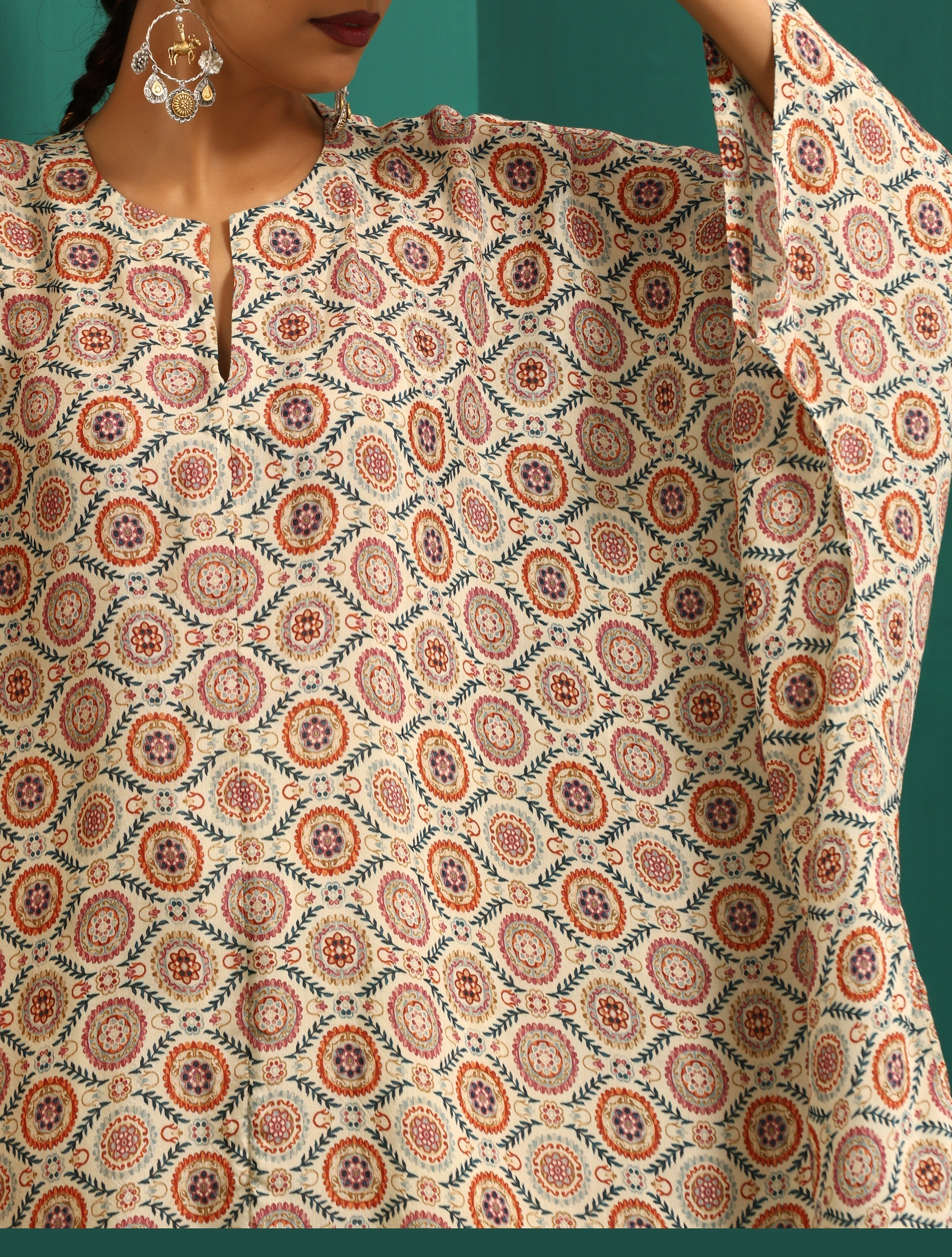 trueBrowns Off White Floral Muslin Silk Printed Kaftan Pant Set