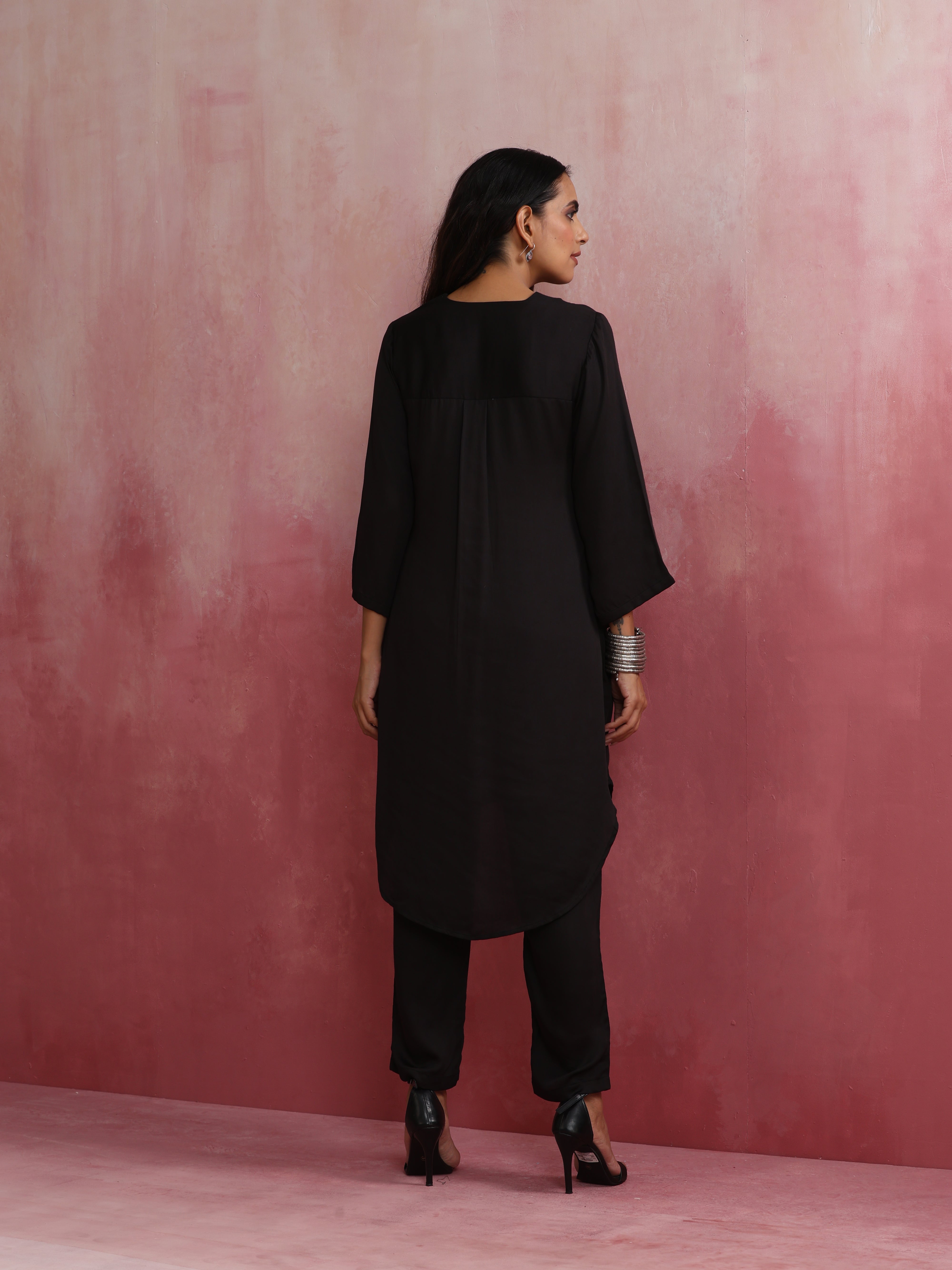 trueBrowns Black V Neck Kurta Co-ord Set