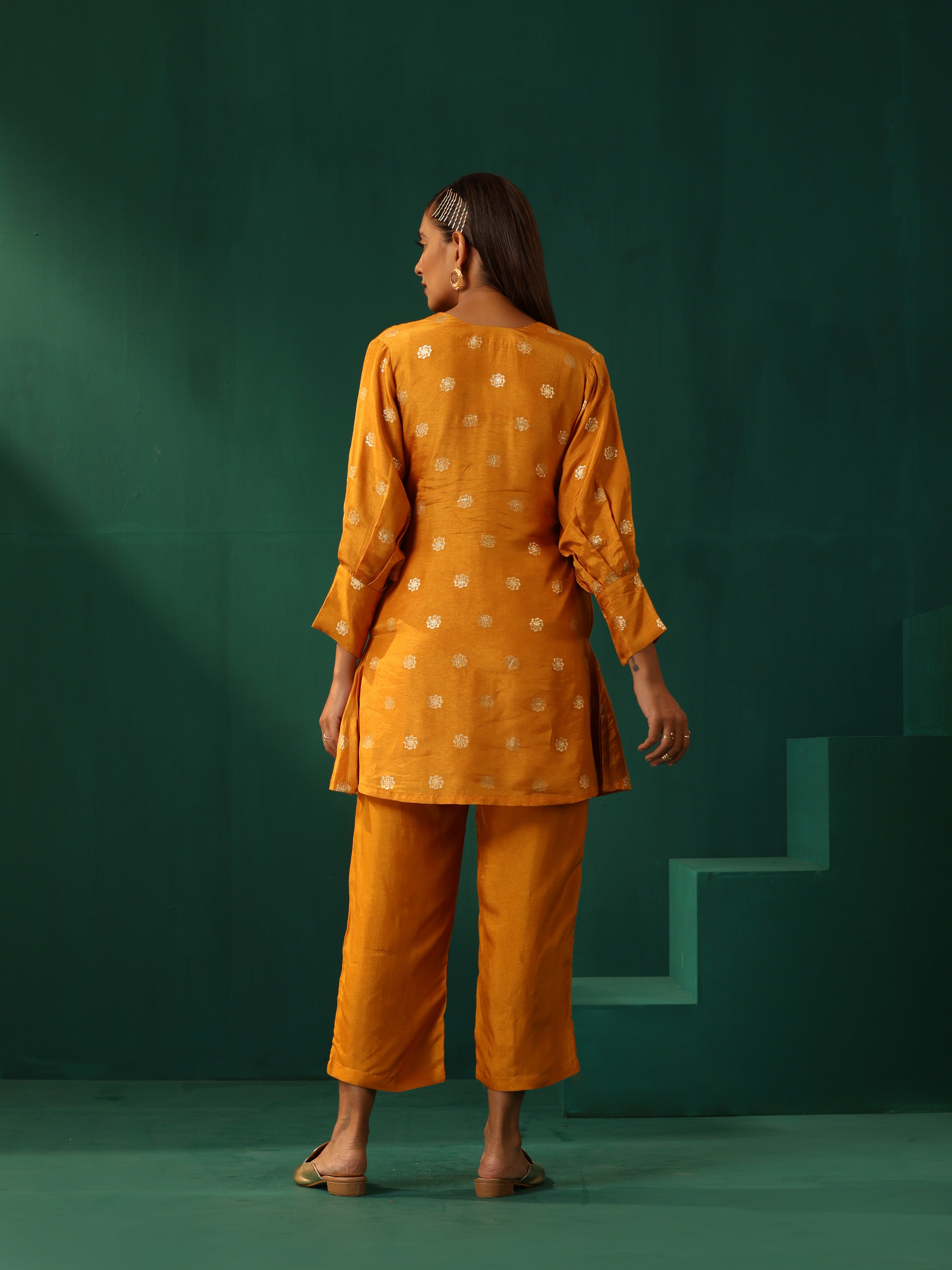 trueBrowns Mustard Geometric Floral Viscose Silk Co-ord Set