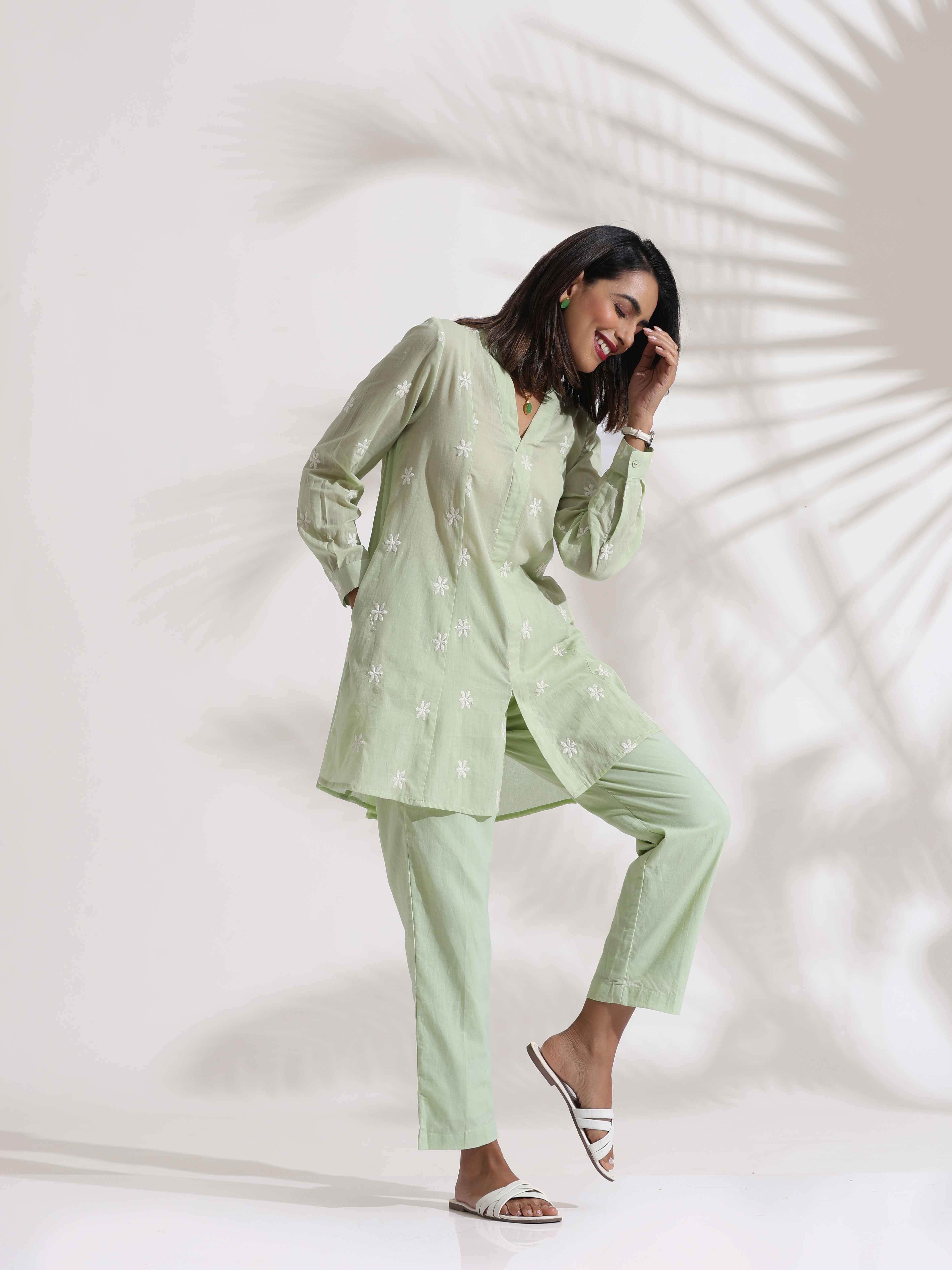 trueBrowns Green Cotton Floral Embroidered Co-ord Set