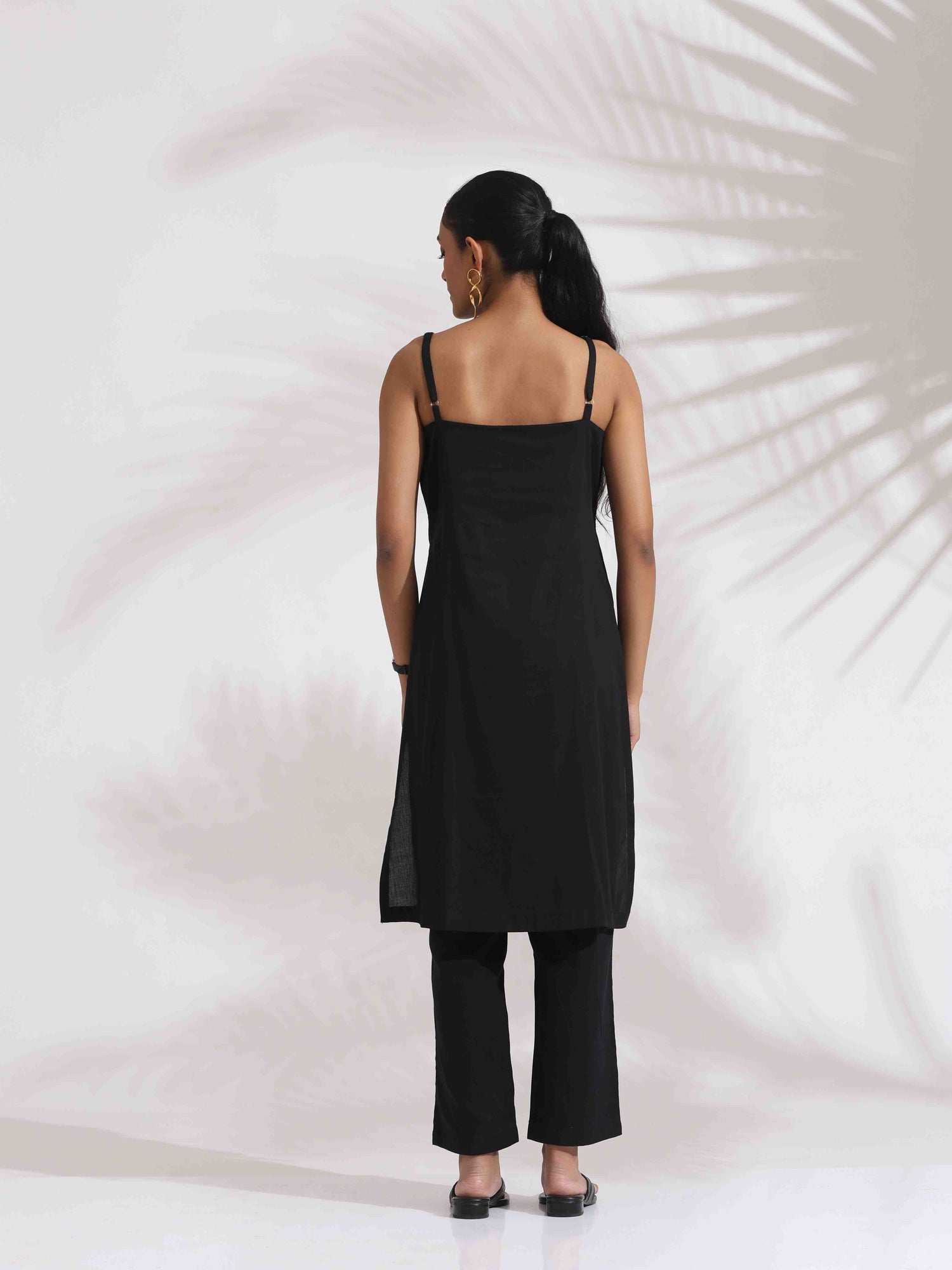 trueBrowns Black Cotton Embroidered Straight Kurta Set