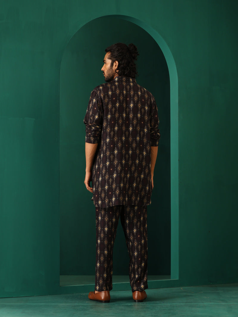 trueBrowns Men Black Tonal Ikat Muslin Silk Printed Co-ord Set