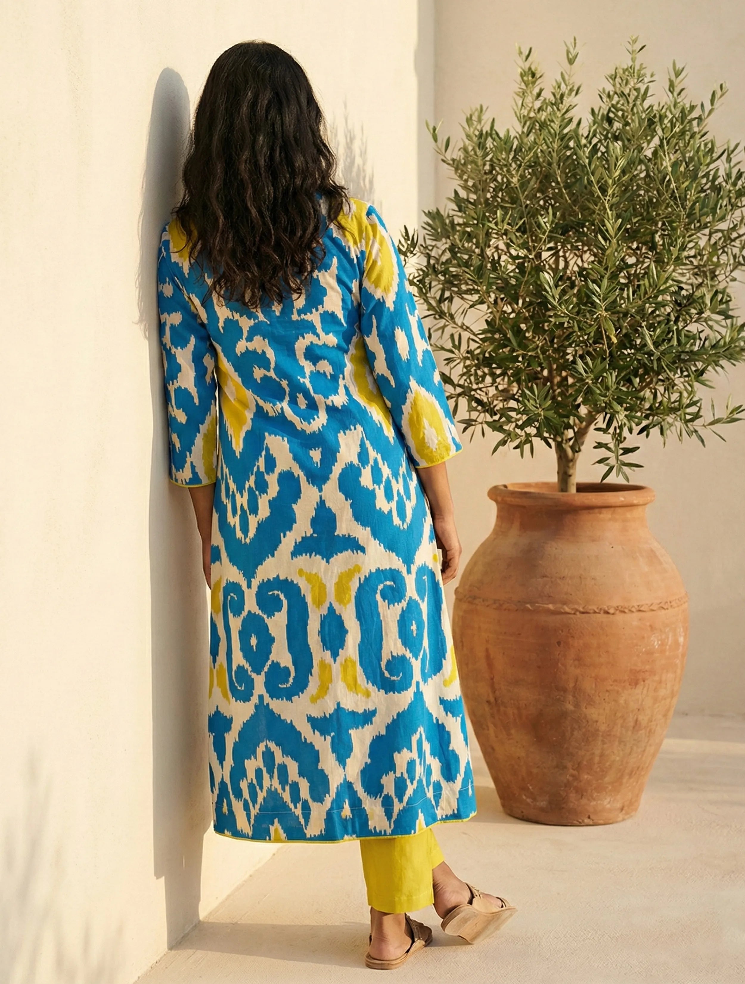trueBrowns Blue Ikat Print Cotton A-Line Kurta Set