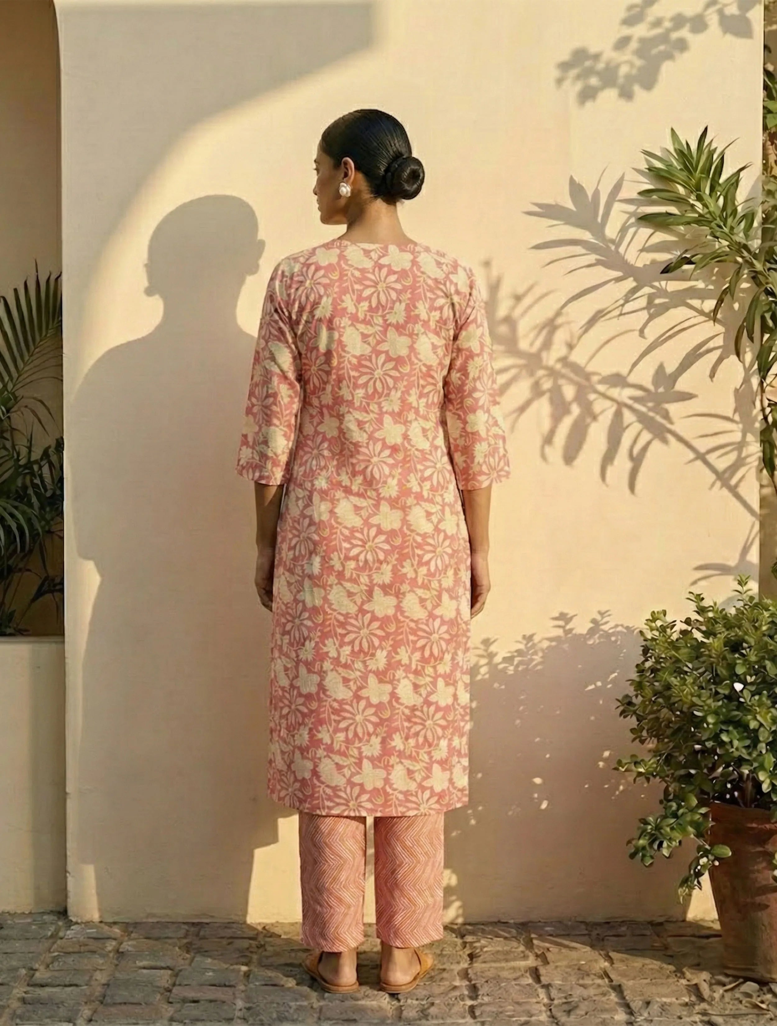 trueBrowns Pink Floral Print Kurta Pant Dupatta Set