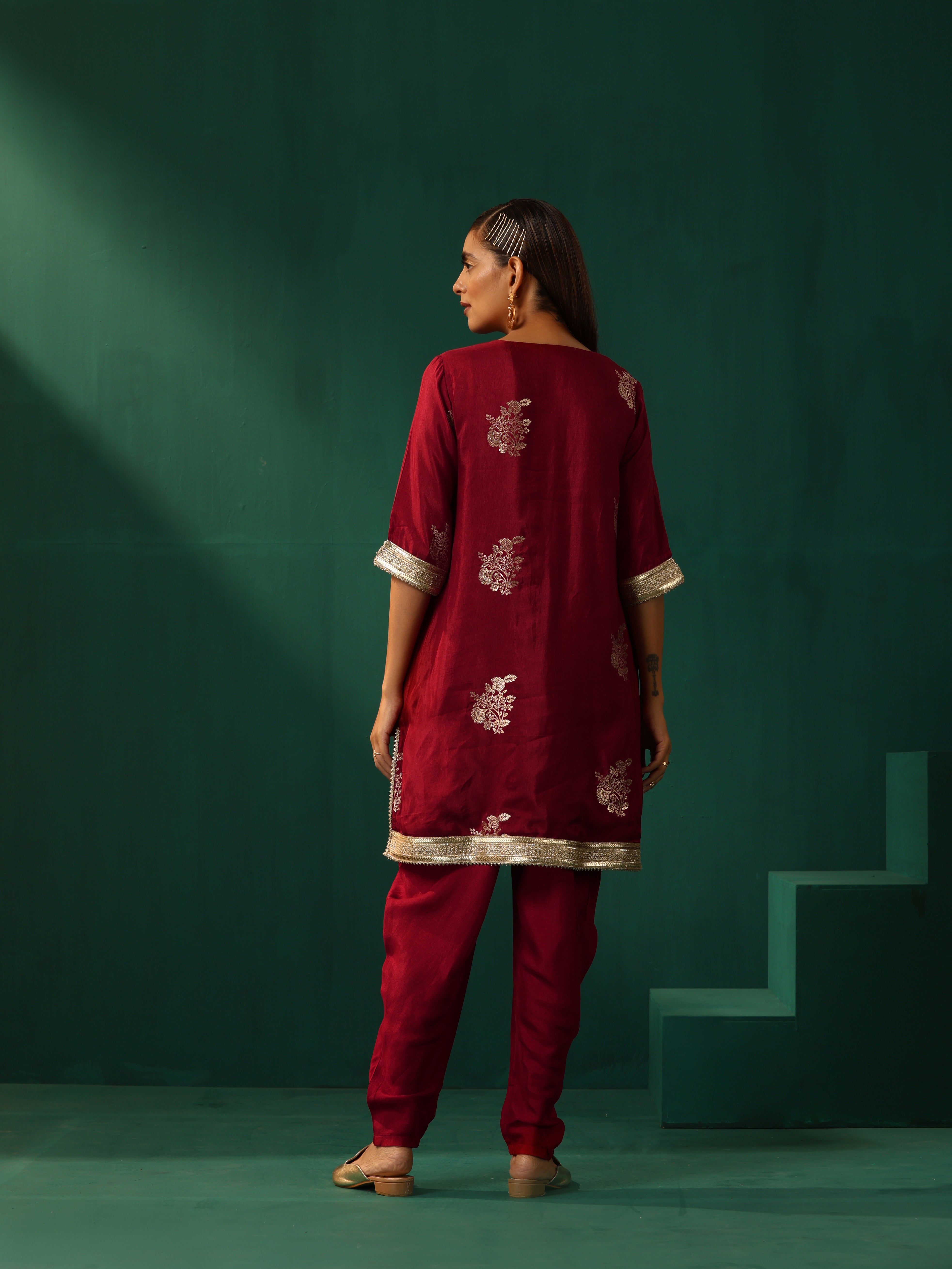 trueBrowns Maroon Floral Viscose Silk Co-ord Set