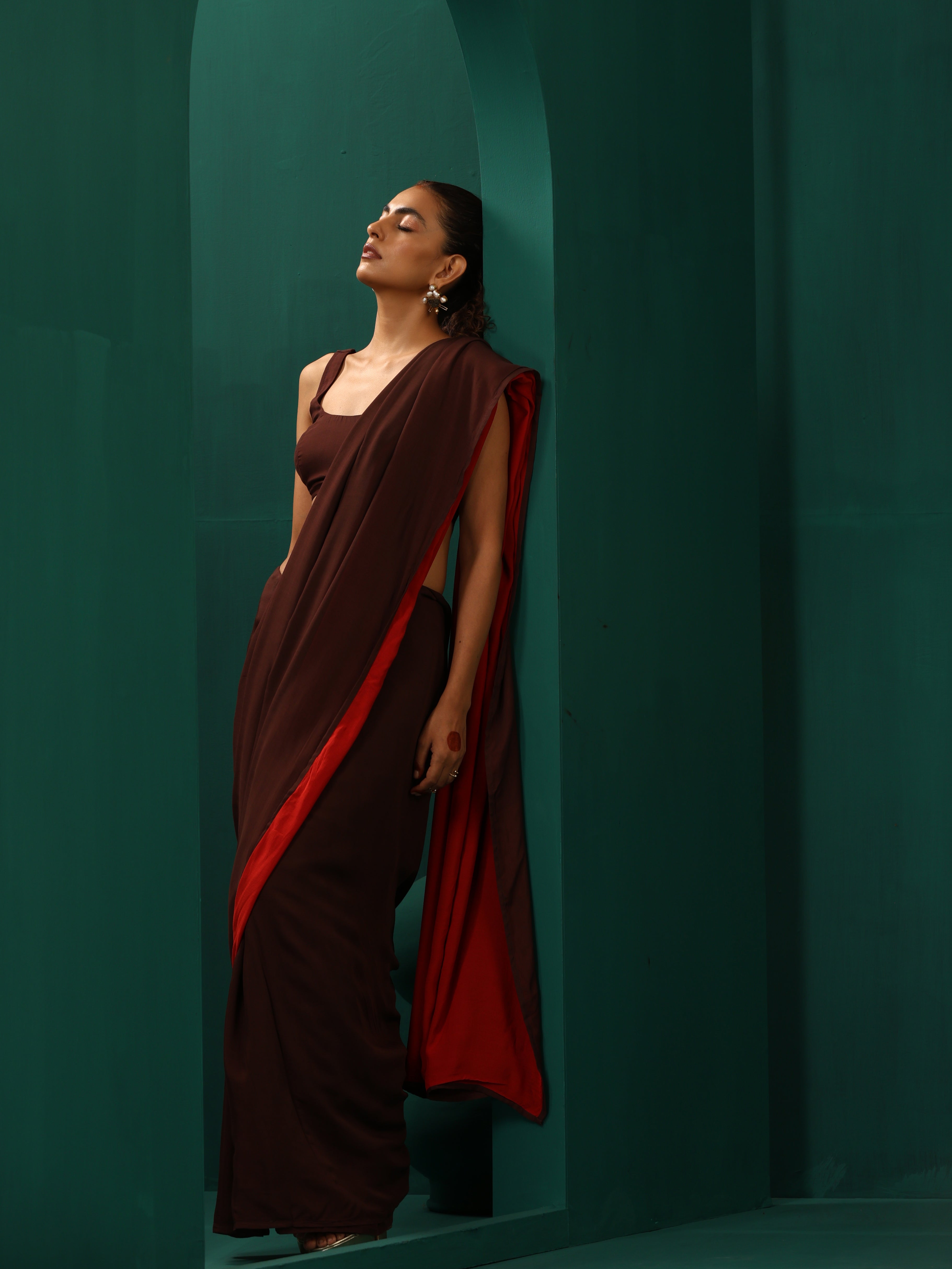 trueBrowns Cola Muslin Silk Ready To Wear Saree