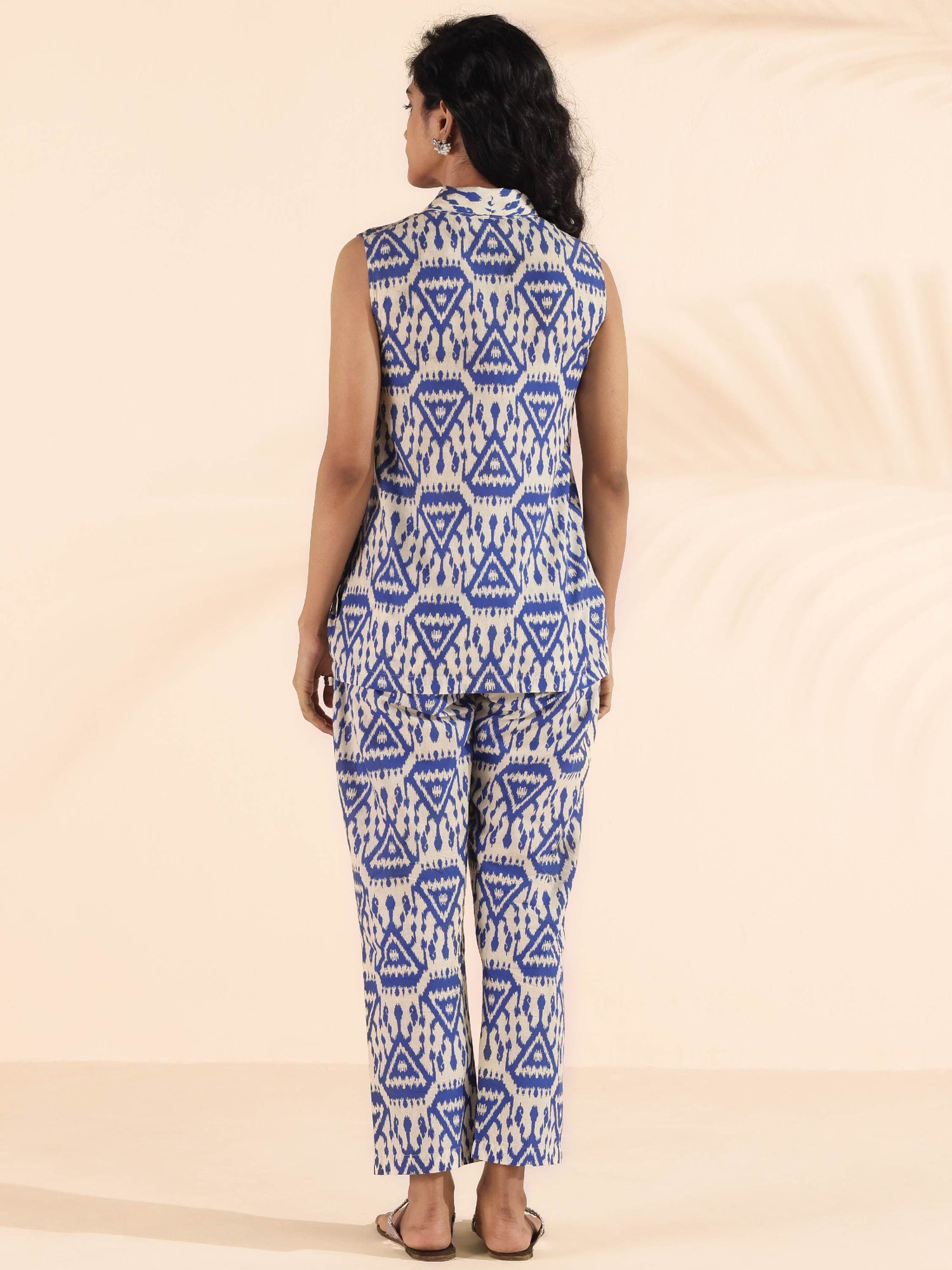 trueBrowns Blue Cotton Ikat Sleeveless Co-ord Set