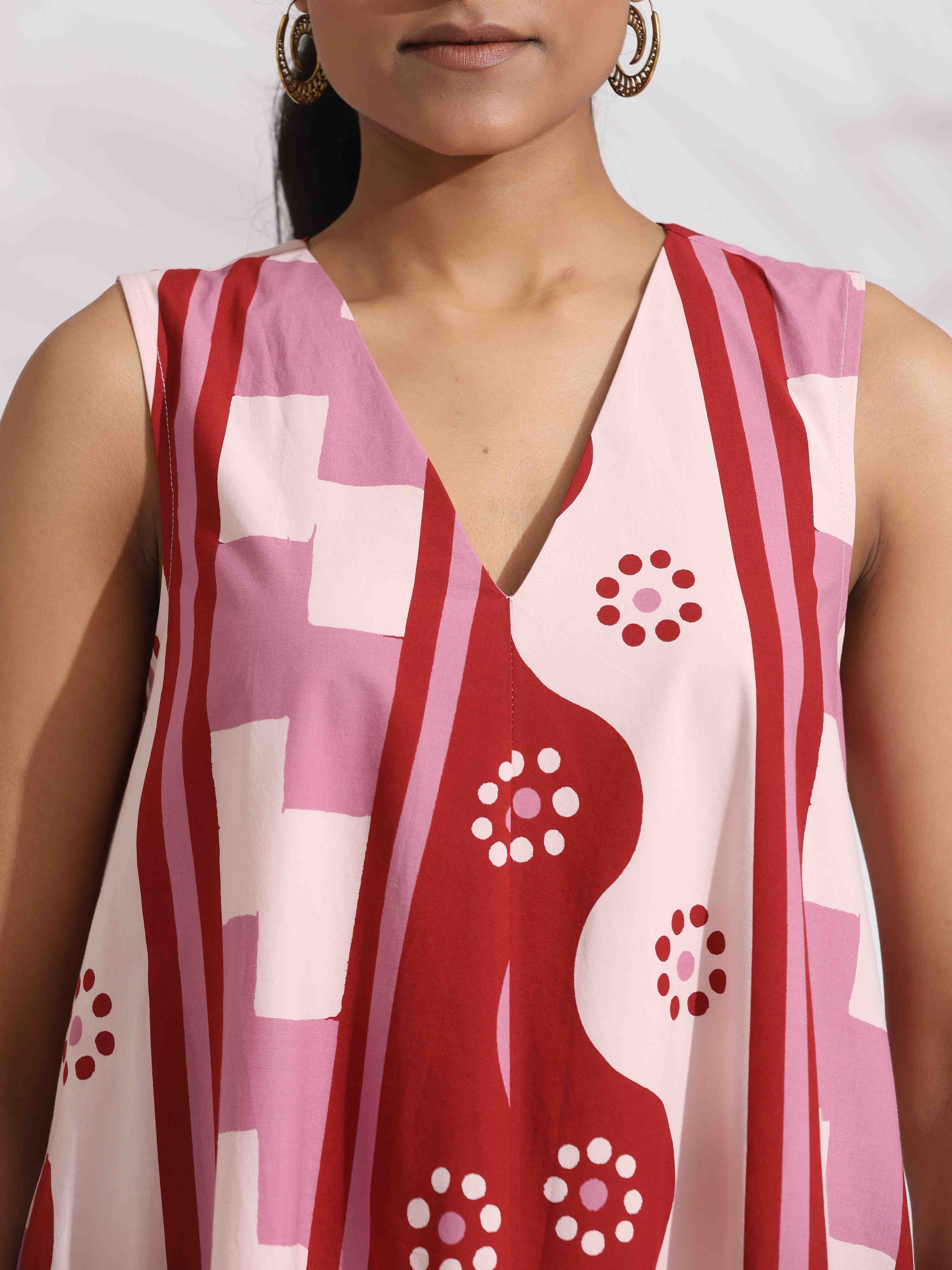 trueBrowns Pink Cotton Abstract Print Dress