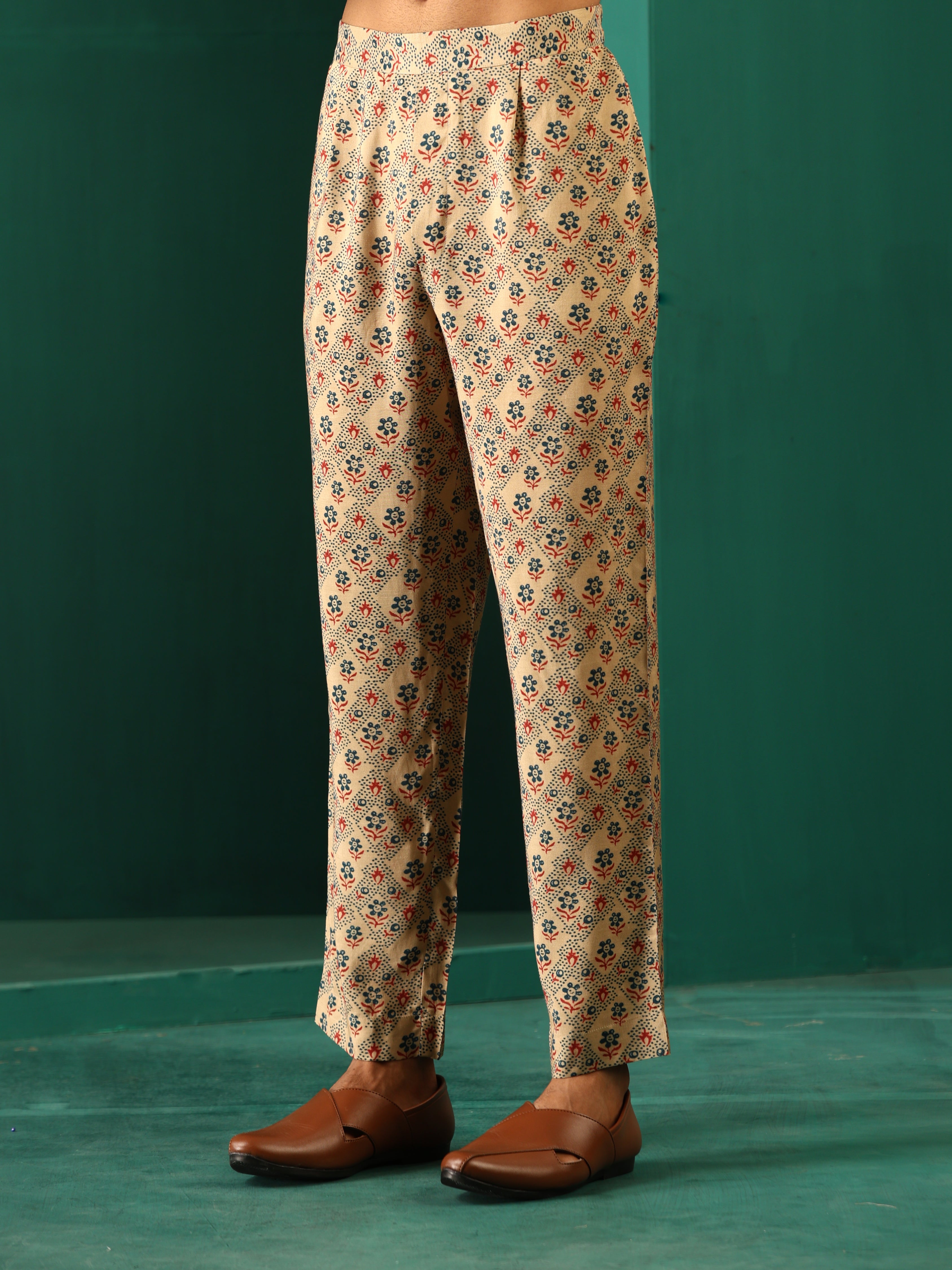 trueBrowns Men Beige Geometric Muslin Silk Printed Co-ord Set