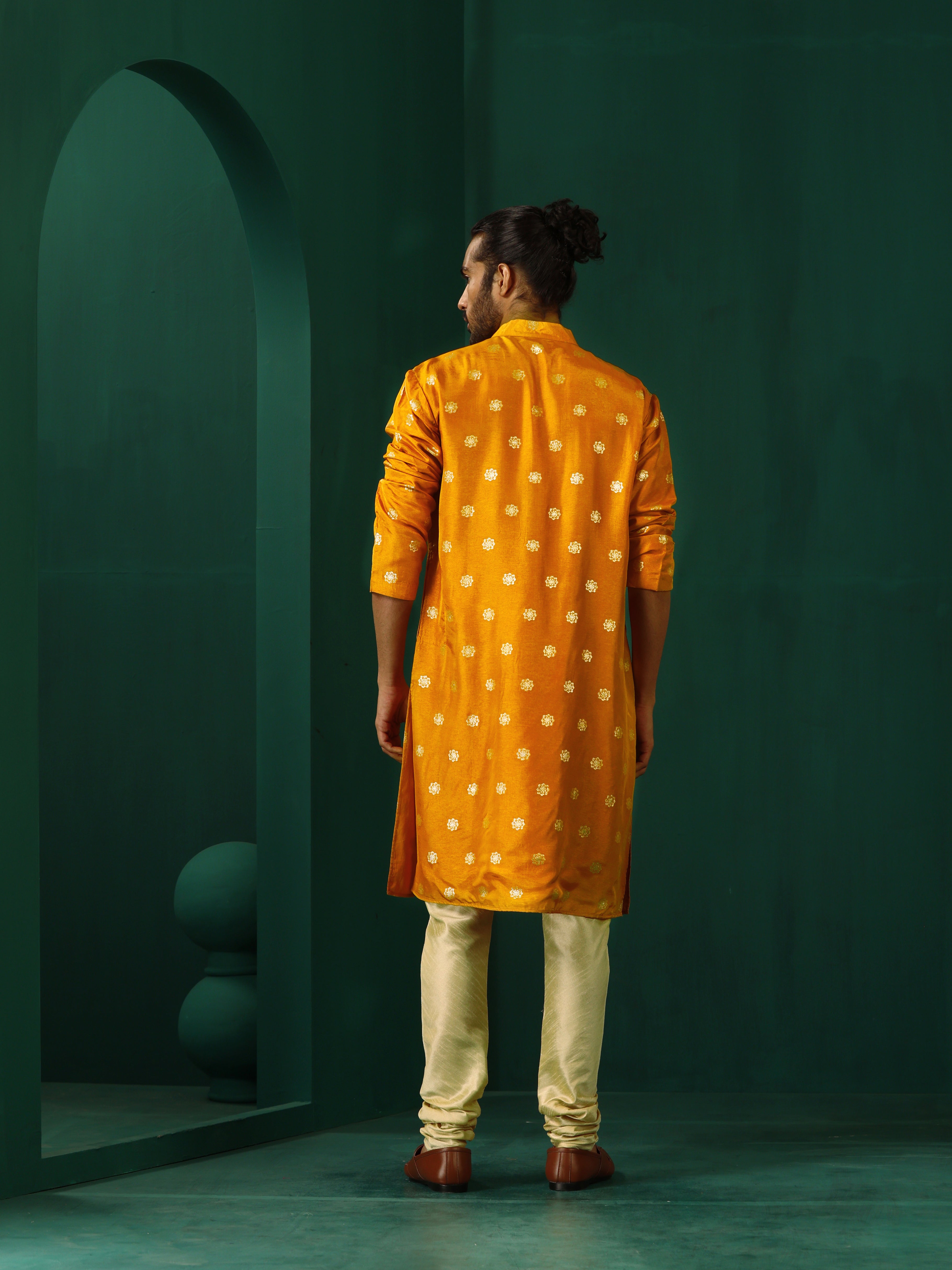 trueBrowns Men Mustard Geometric Floral Viscose Silk Long Kurta