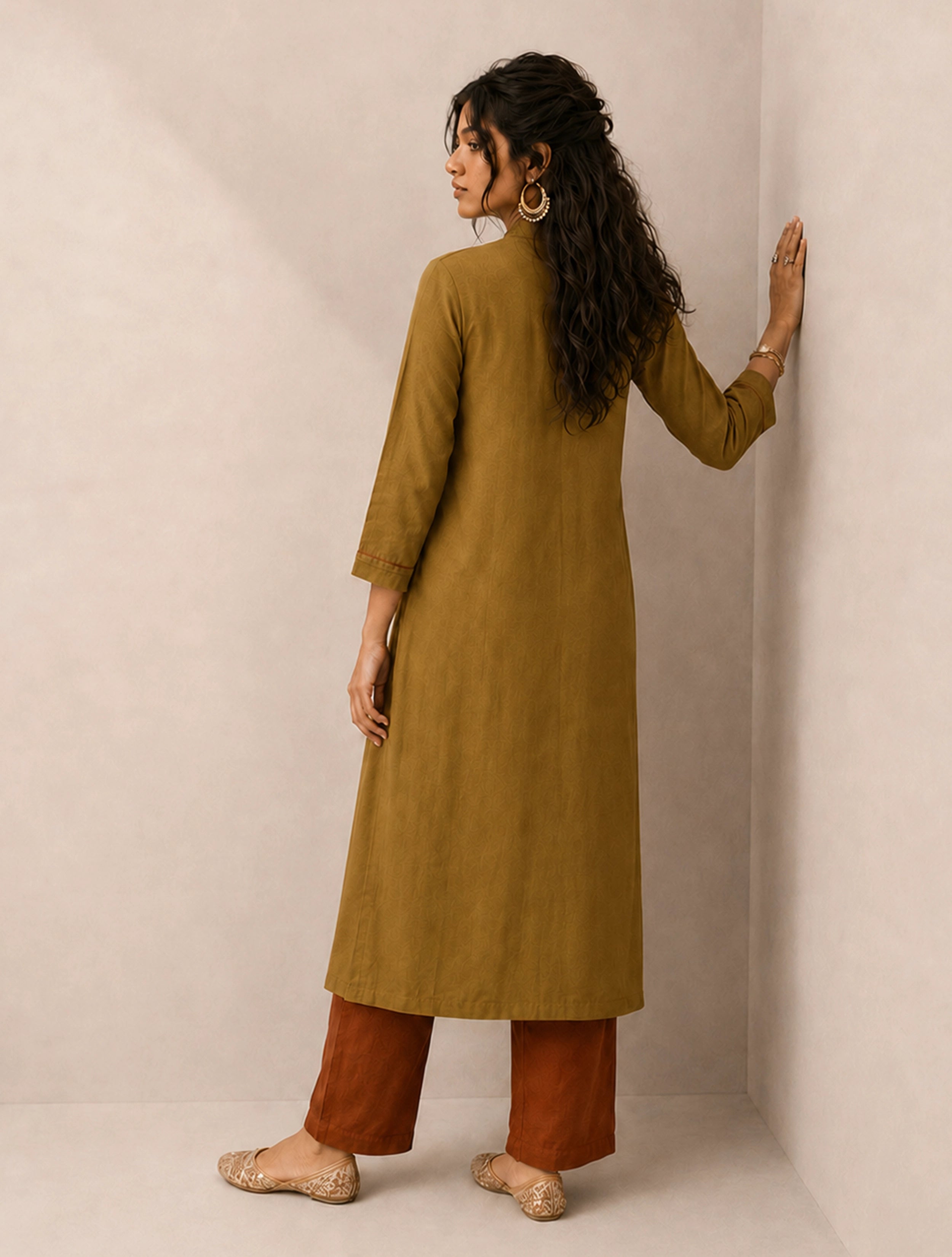trueBrowns Olive Brown Solid Viscose Kurta Set
