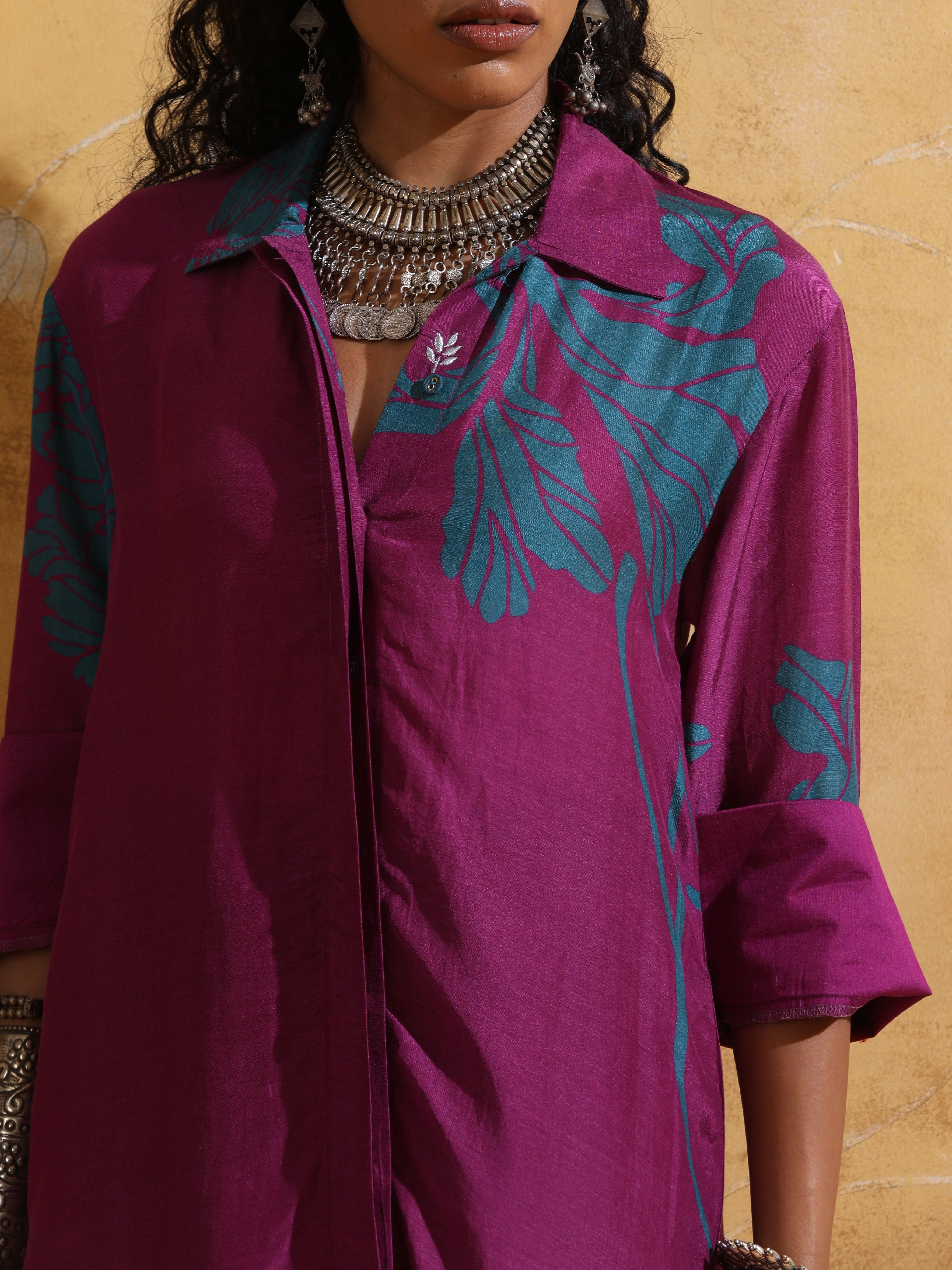 trueBrowns Purple Teal Floral Print Muslin Silk Straight Kurta Set