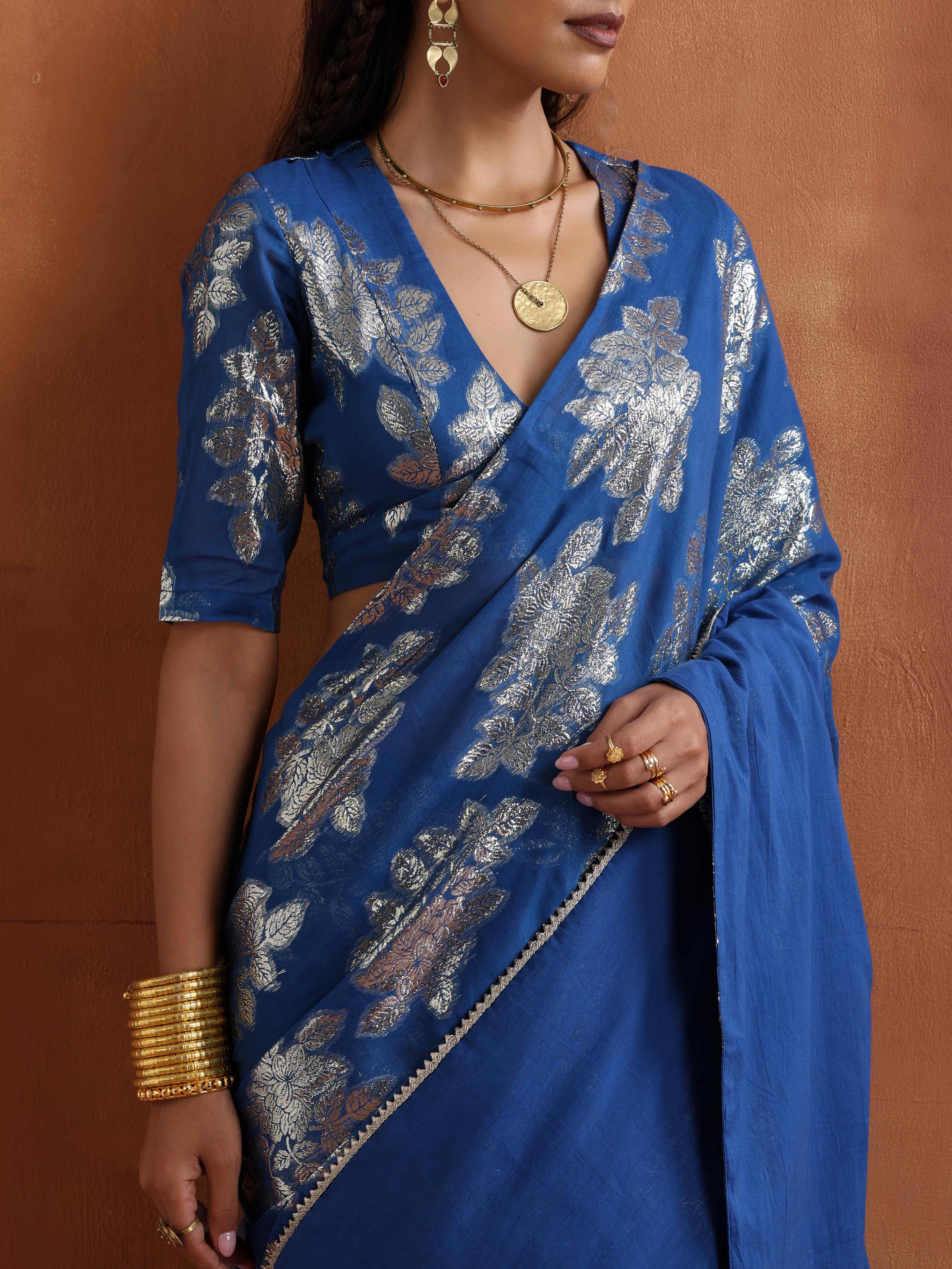 trueBrowns Blue Metallic Saree