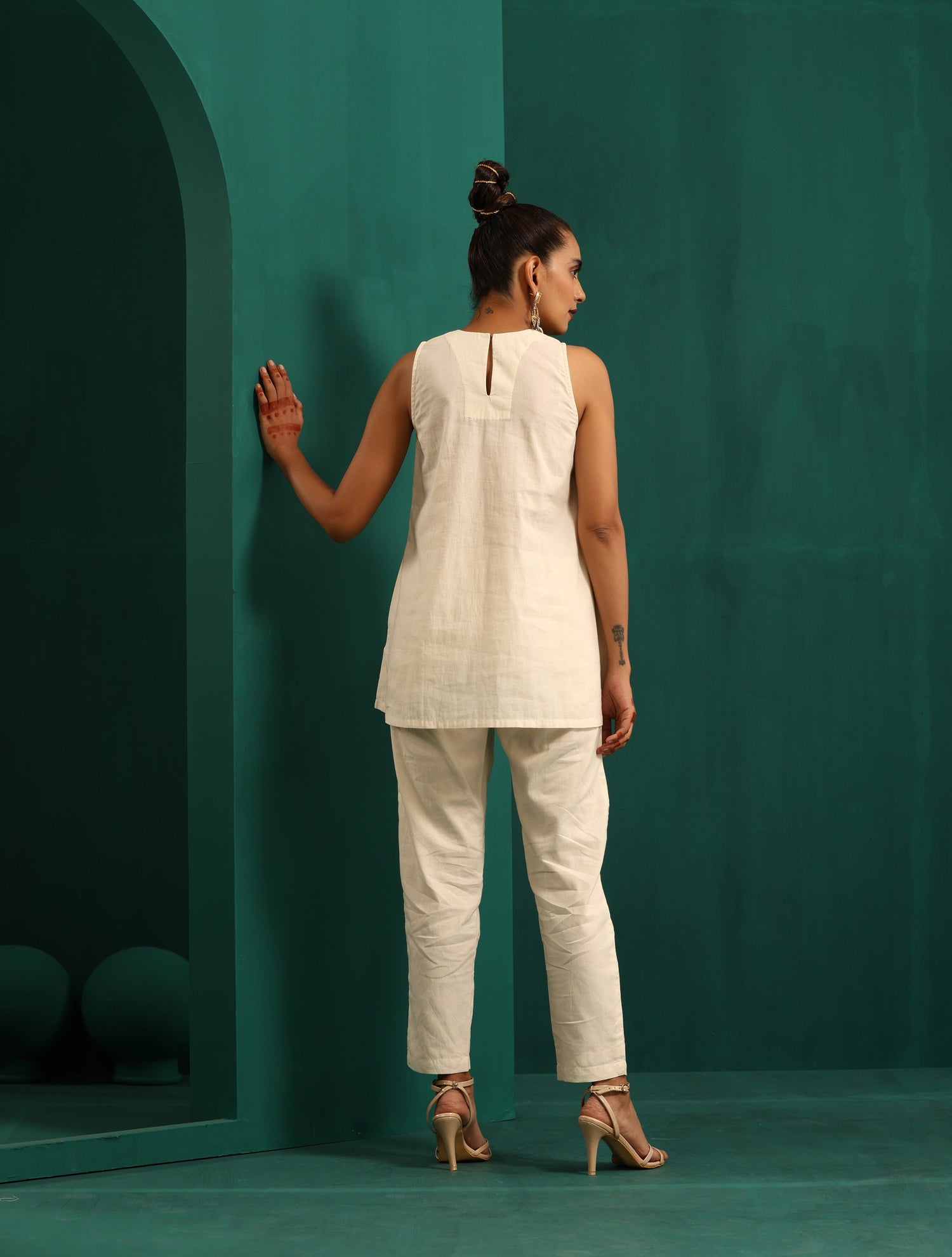 trueBrowns Ivory Embroidered Sleeveless Co-Ord Set