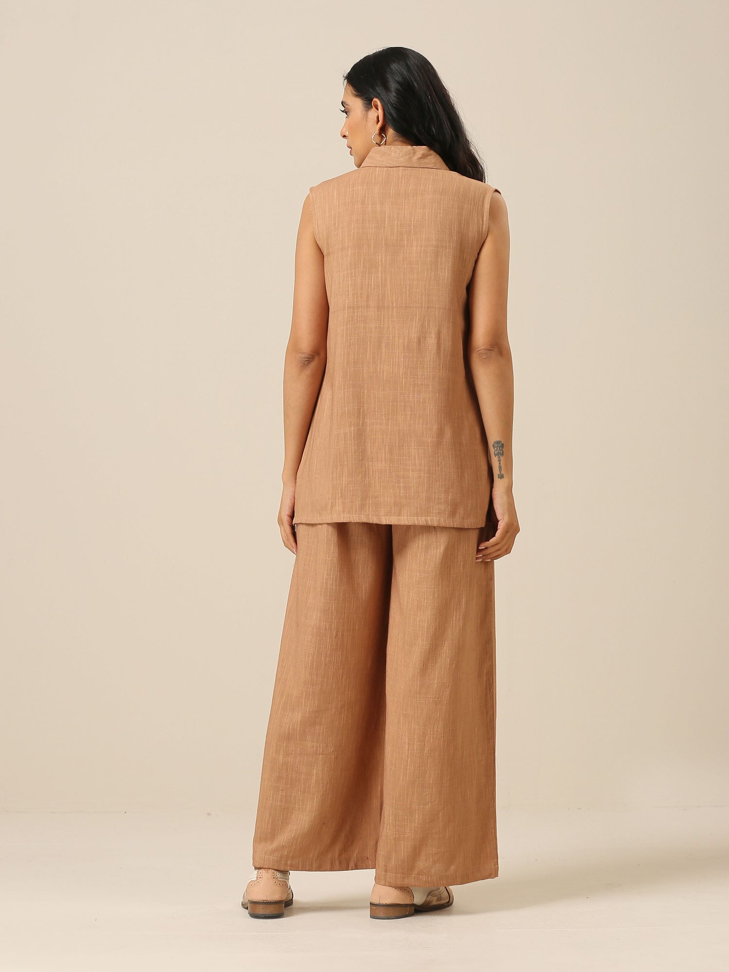 Beige Slub Texture Sleevesless Jacket Pant Set