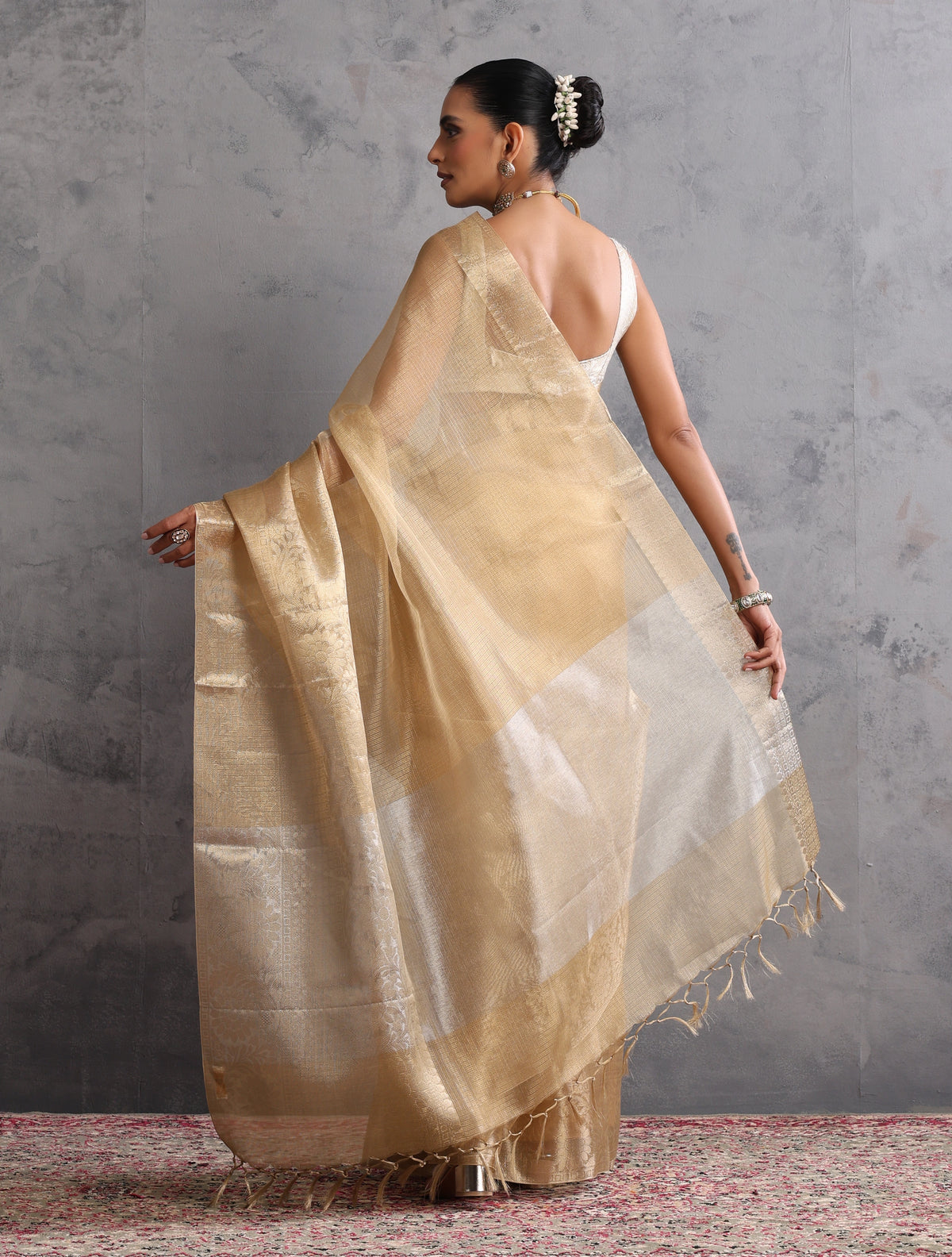 trueBrowns Gold Weave Kota Tissue Handloom Saree With Unstitched Blouse