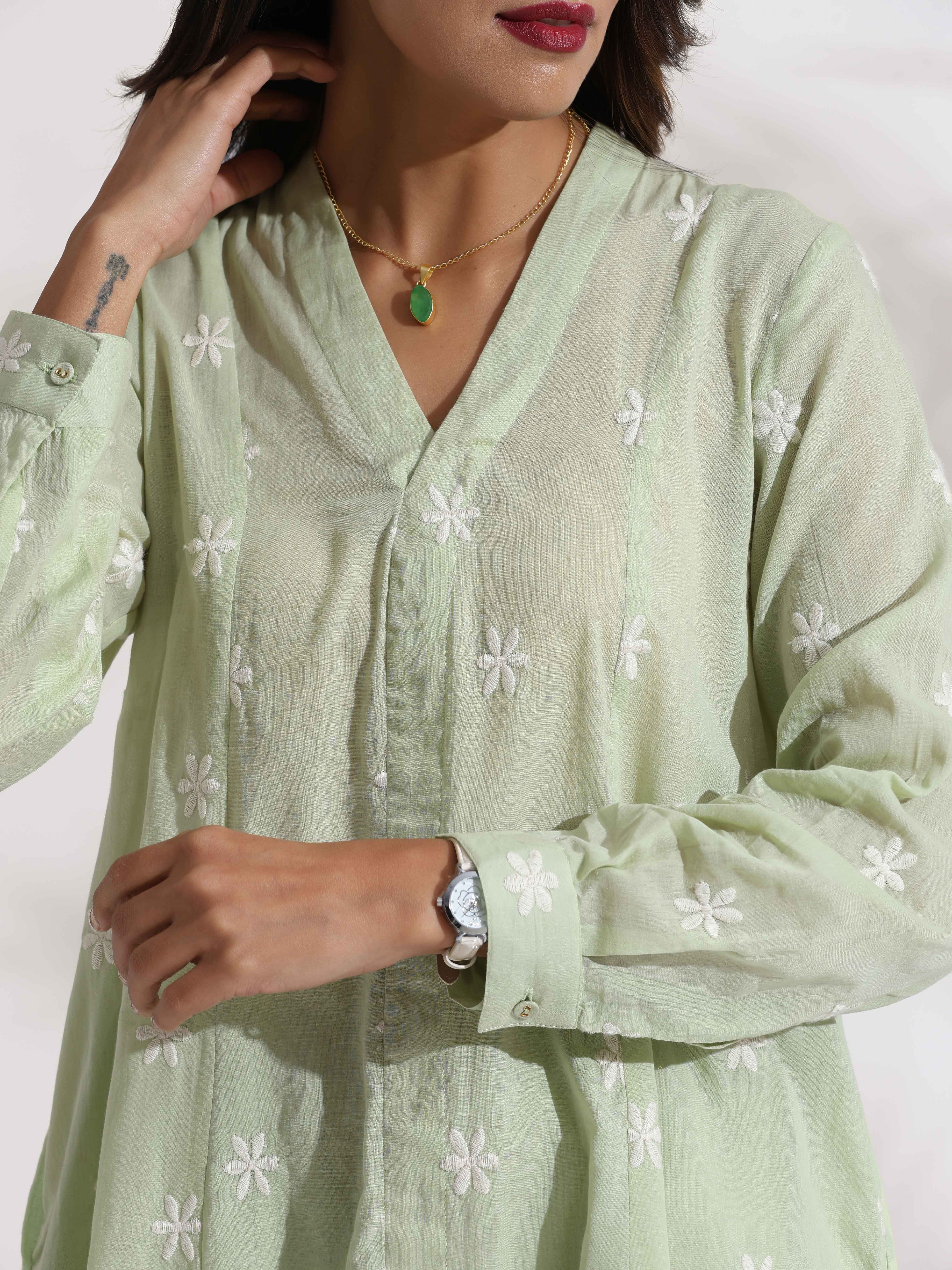 trueBrowns Green Cotton Floral Embroidered Co-ord Set