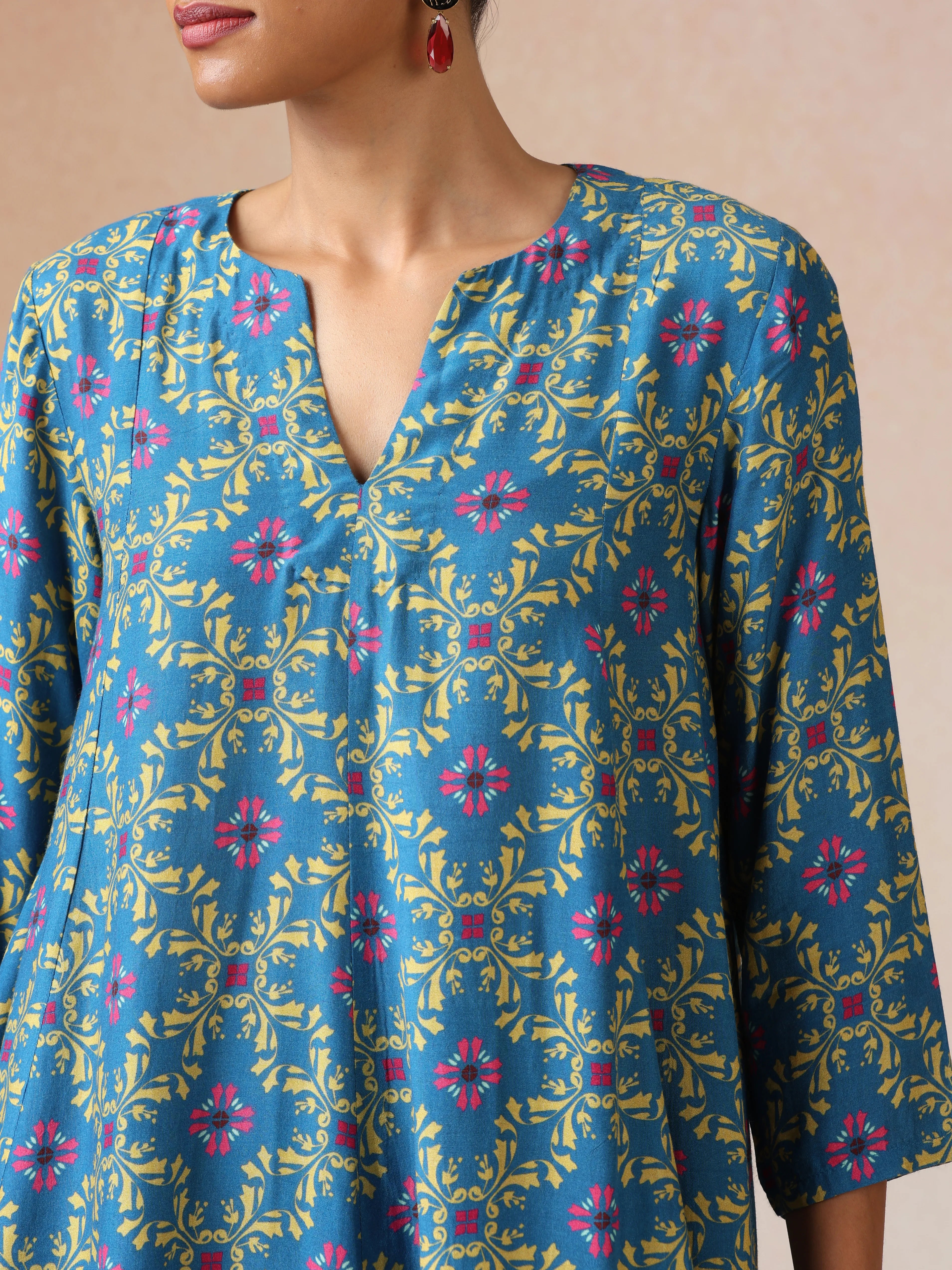 trueBrowns Blue Lime Jaal Print Viscose Flared Co-ord Set