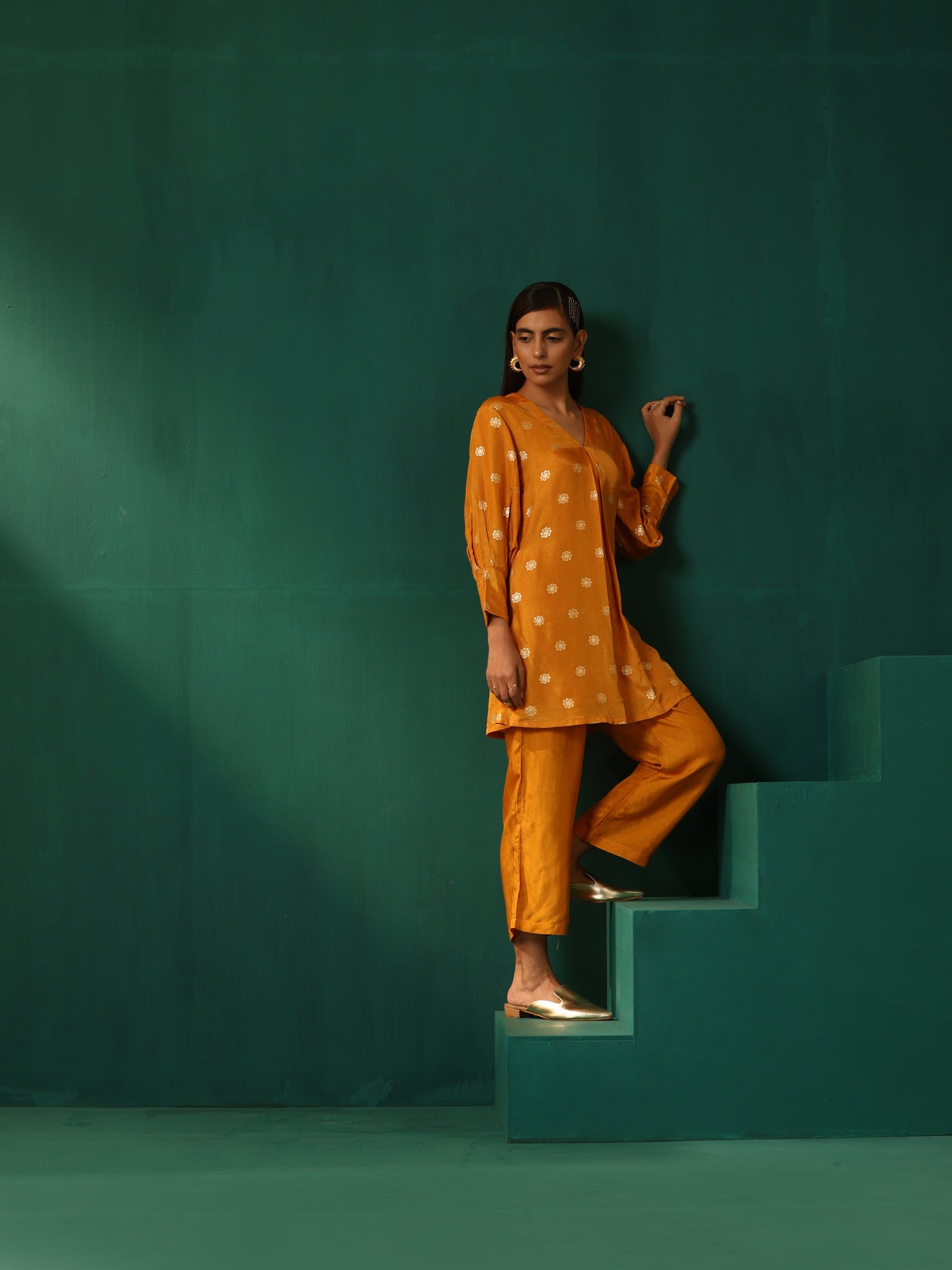 trueBrowns Mustard Geometric Floral Viscose Silk Co-ord Set