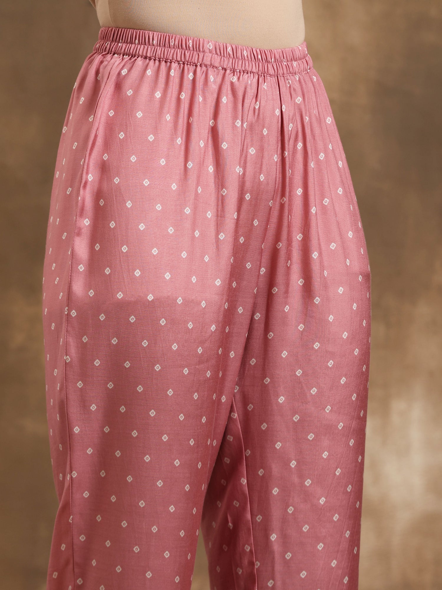 Light Mauve Bandhani Printed Silk Kurta Pant Set