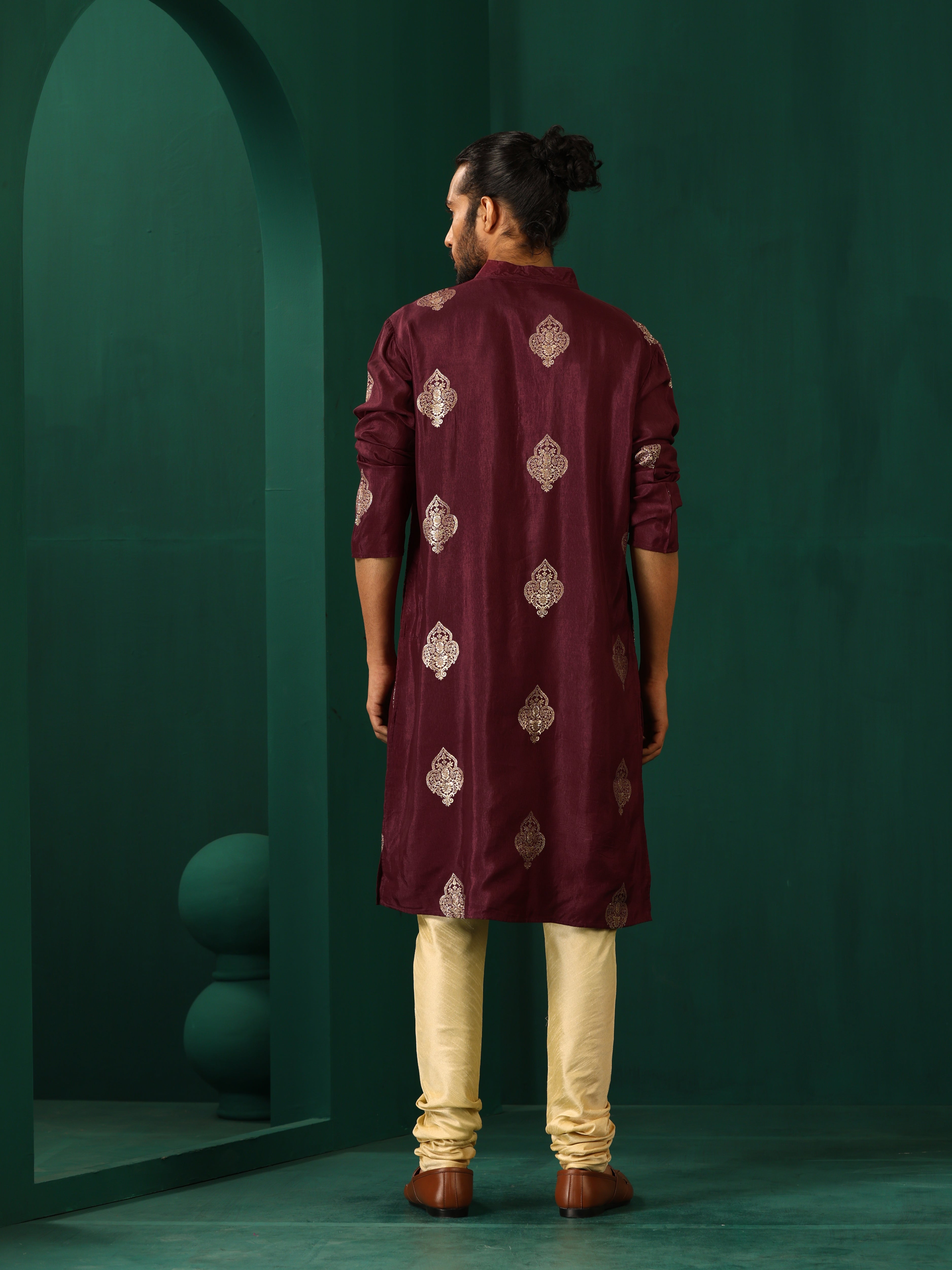 trueBrowns Men Wine Geometric Viscose Silk Long Kurta