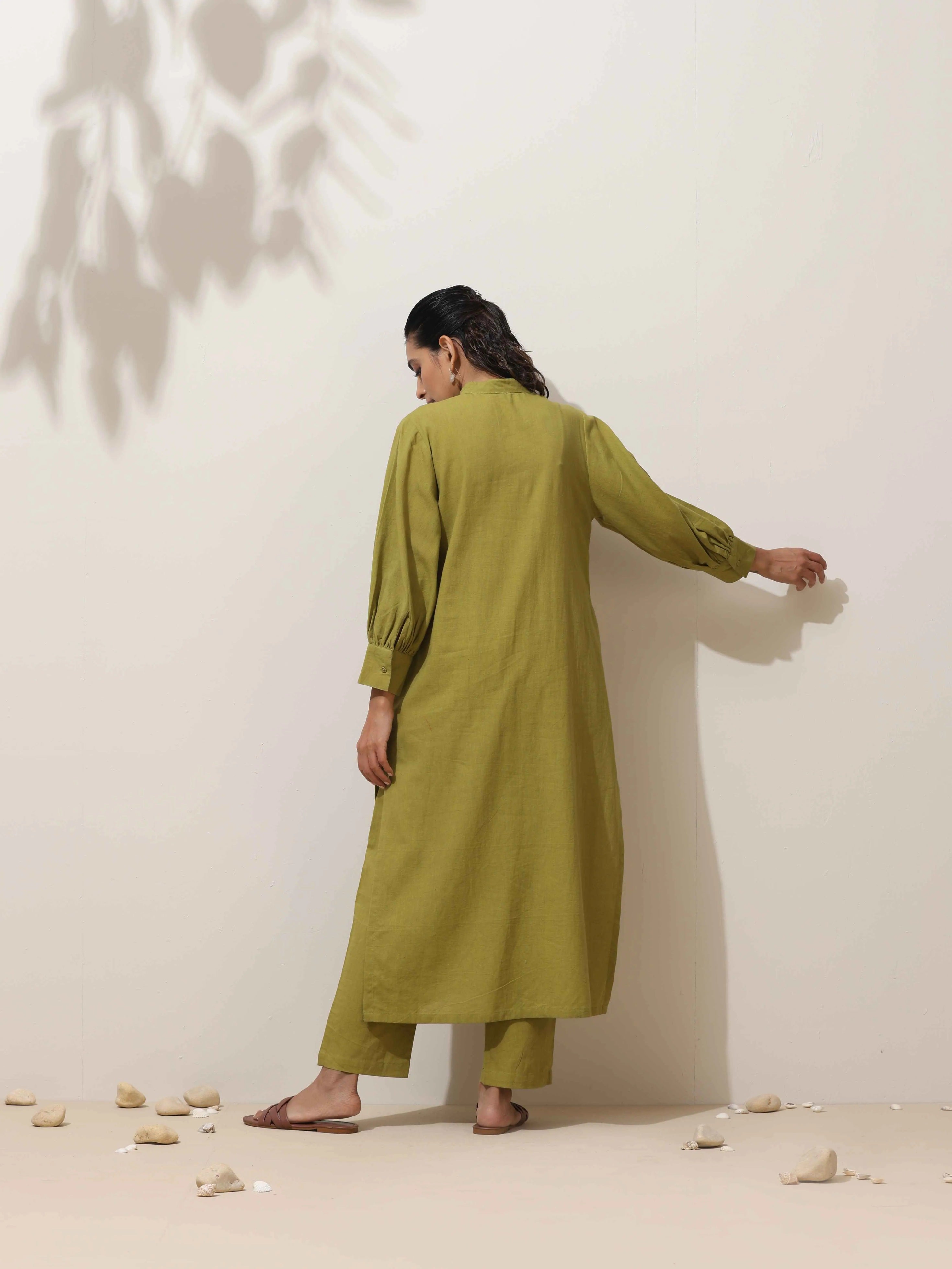 trueBrowns Pear Green Cotton Linen Kurta Pant Set