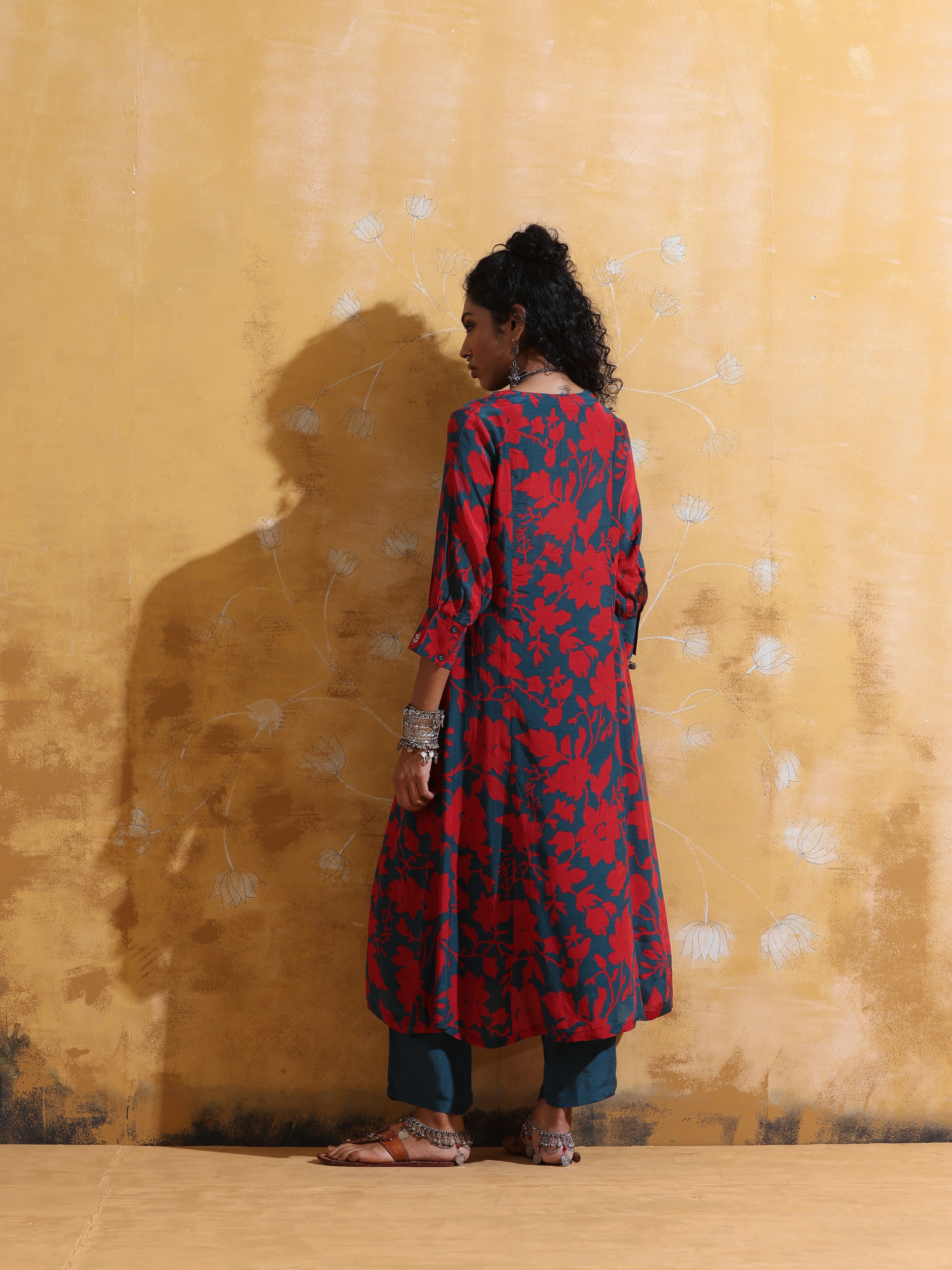 trueBrowns Red Teal Jaal Print  Muslin Silk A-Line Kurta Set