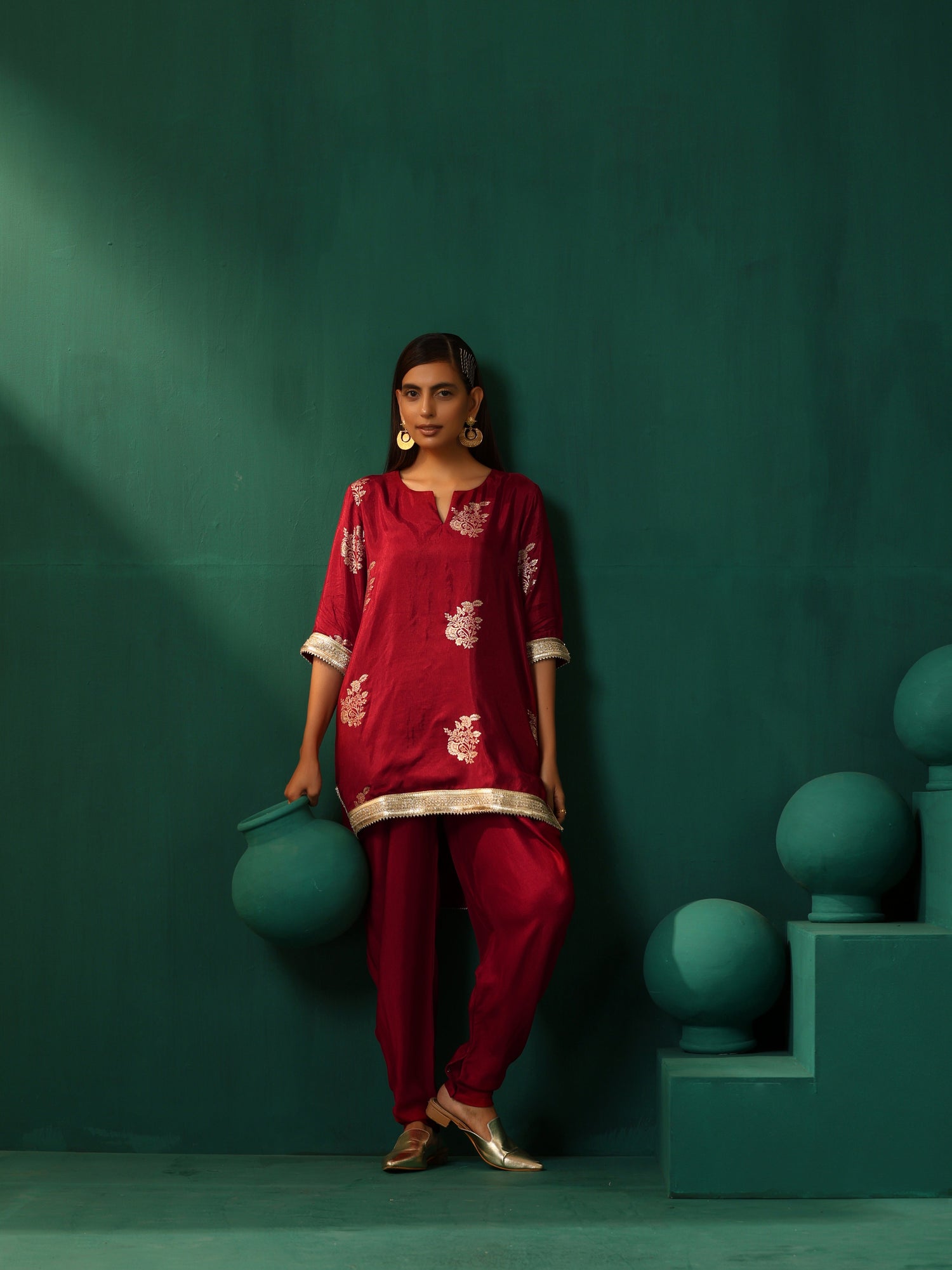 trueBrowns Maroon Floral Viscose Silk Co-ord Set