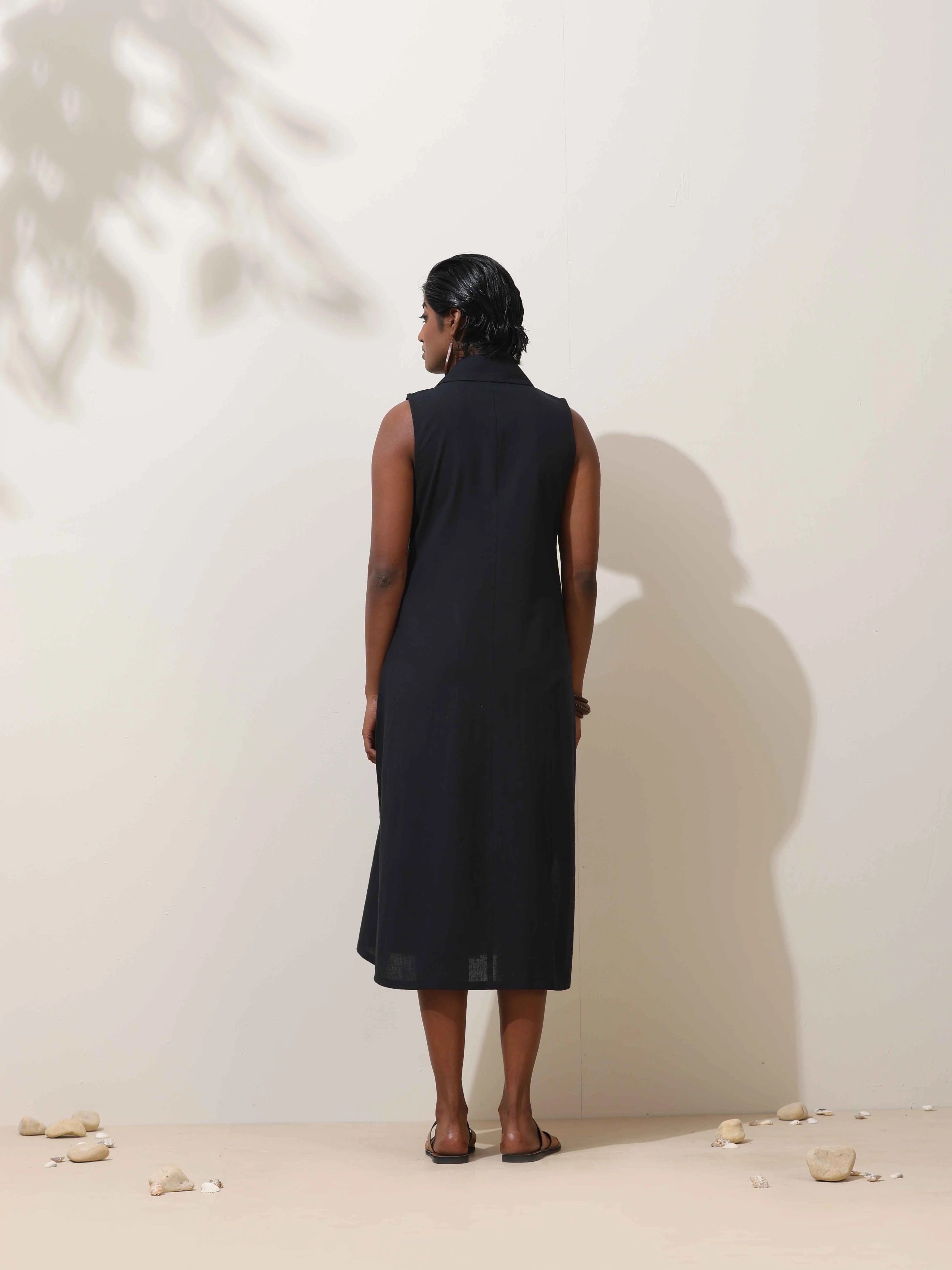 trueBrowns Black  Cotton Linen Dress