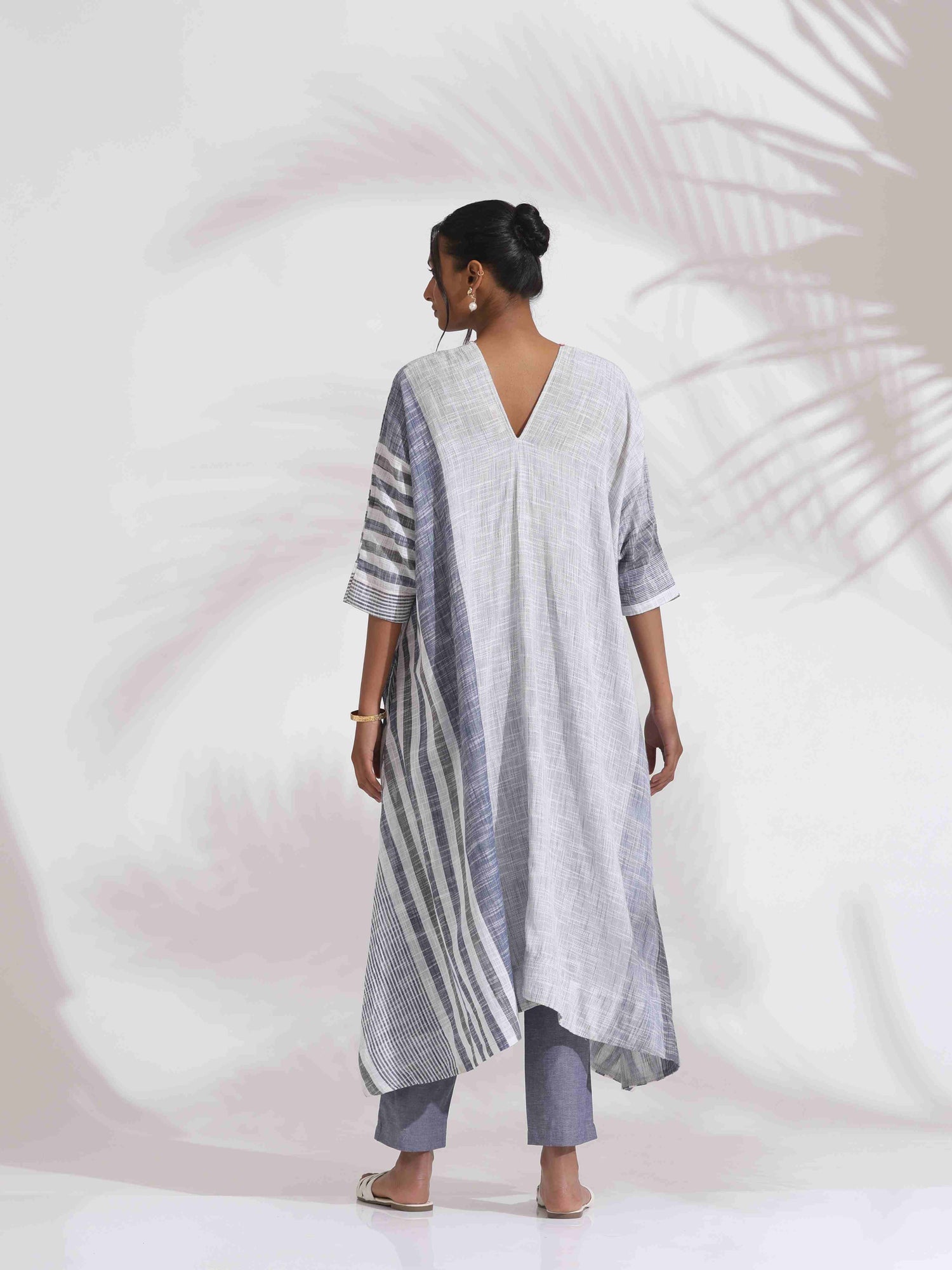 trueBrowns Off-White Cotton Multi Stripe Flared Kurta Set