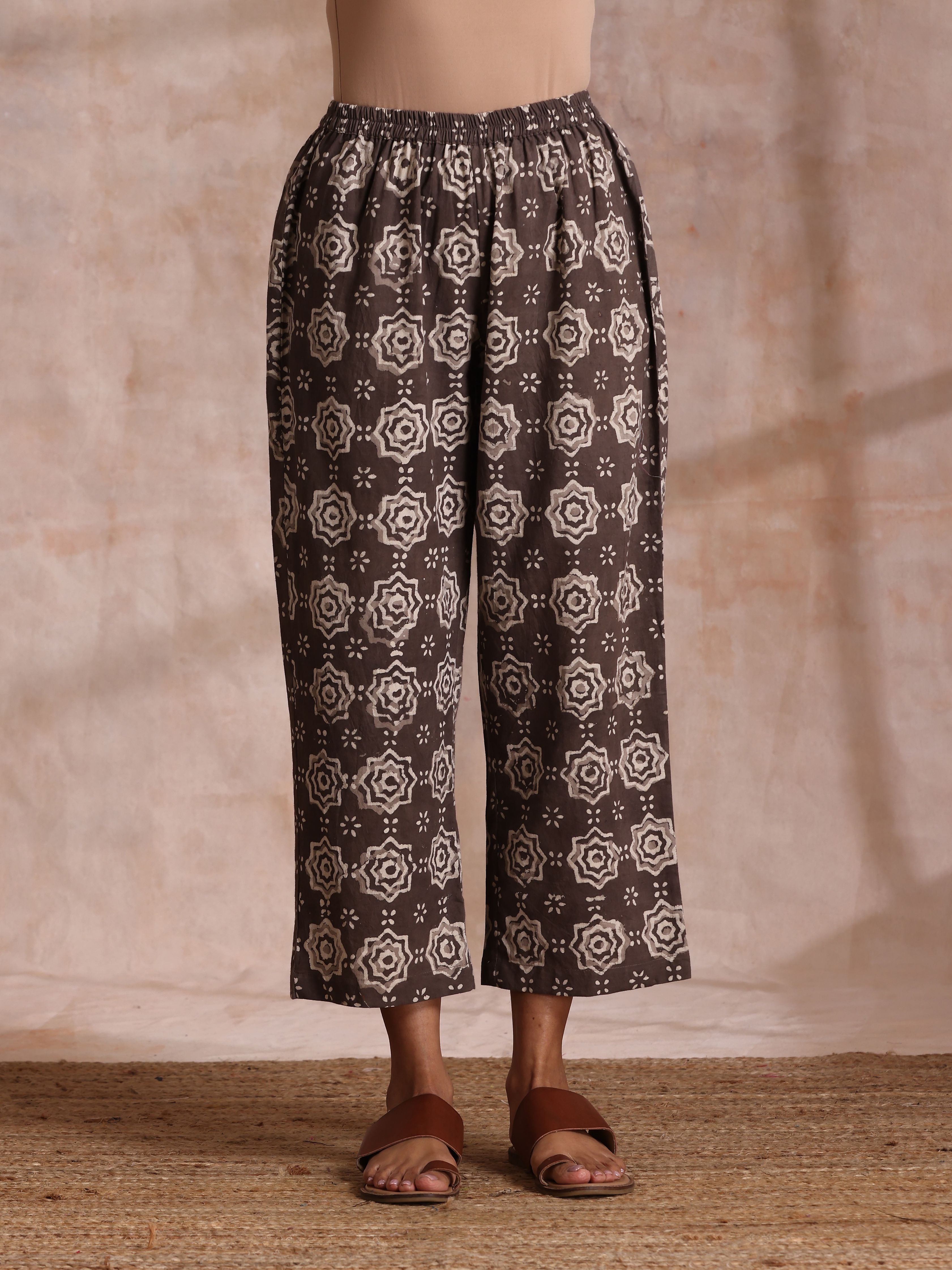 Clay Dabu Buta Print Cotton Sleeveless Flared  Kurta Pant Set