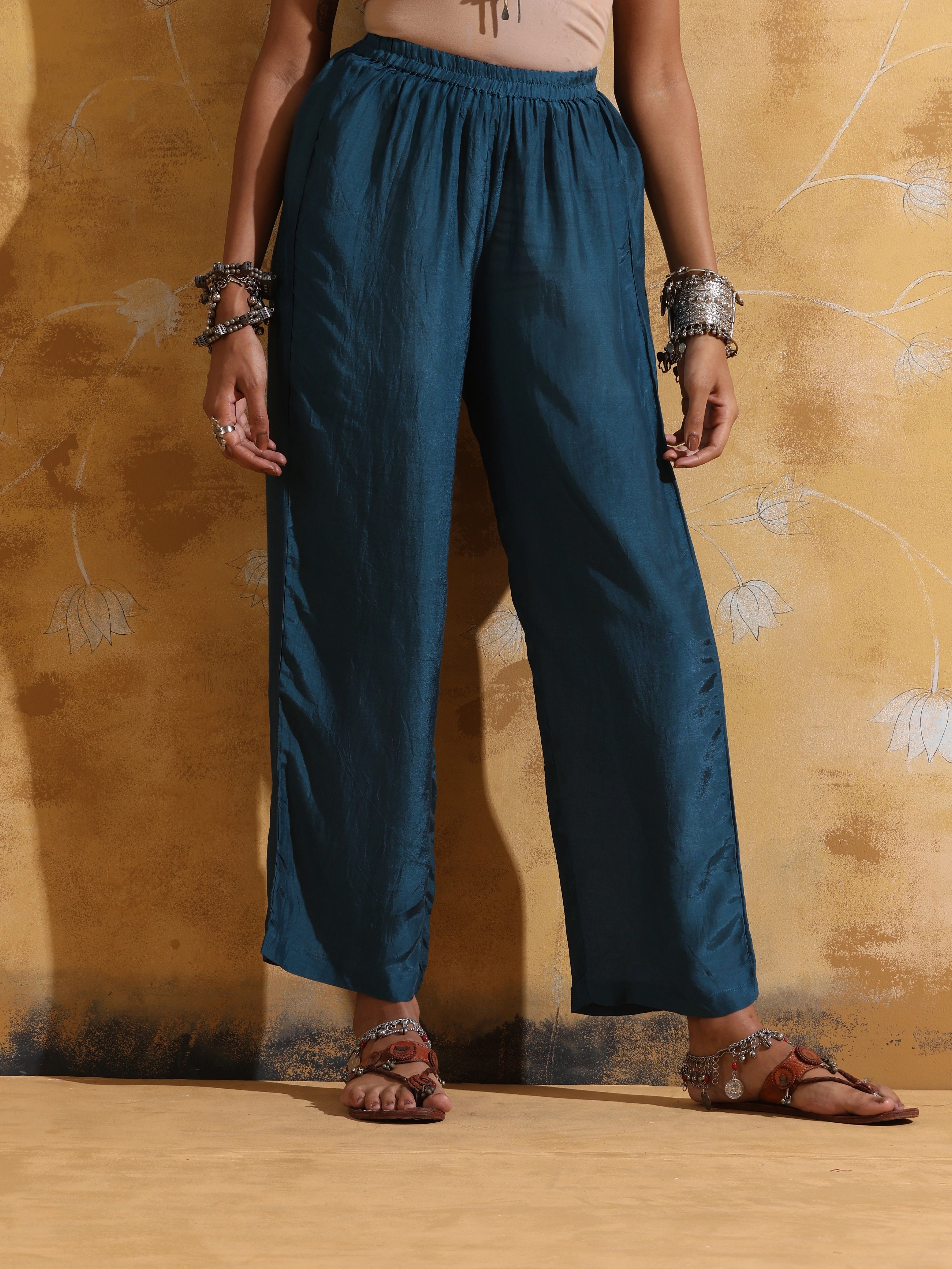 trueBrowns Red Teal Jaal Print  Muslin Silk A-Line Kurta Set