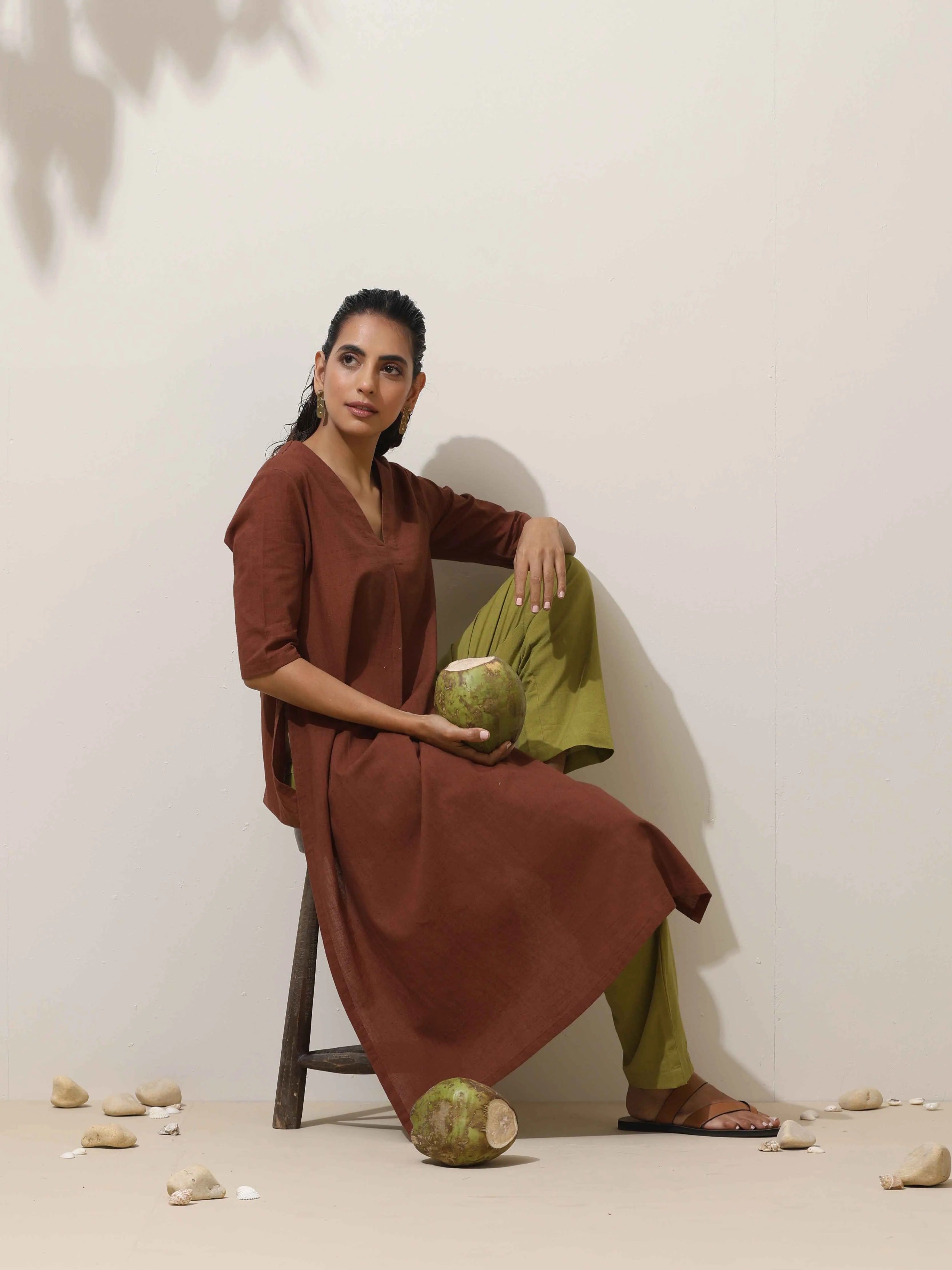 trueBrowns Brown Cotton Linen Kurta Pant Set