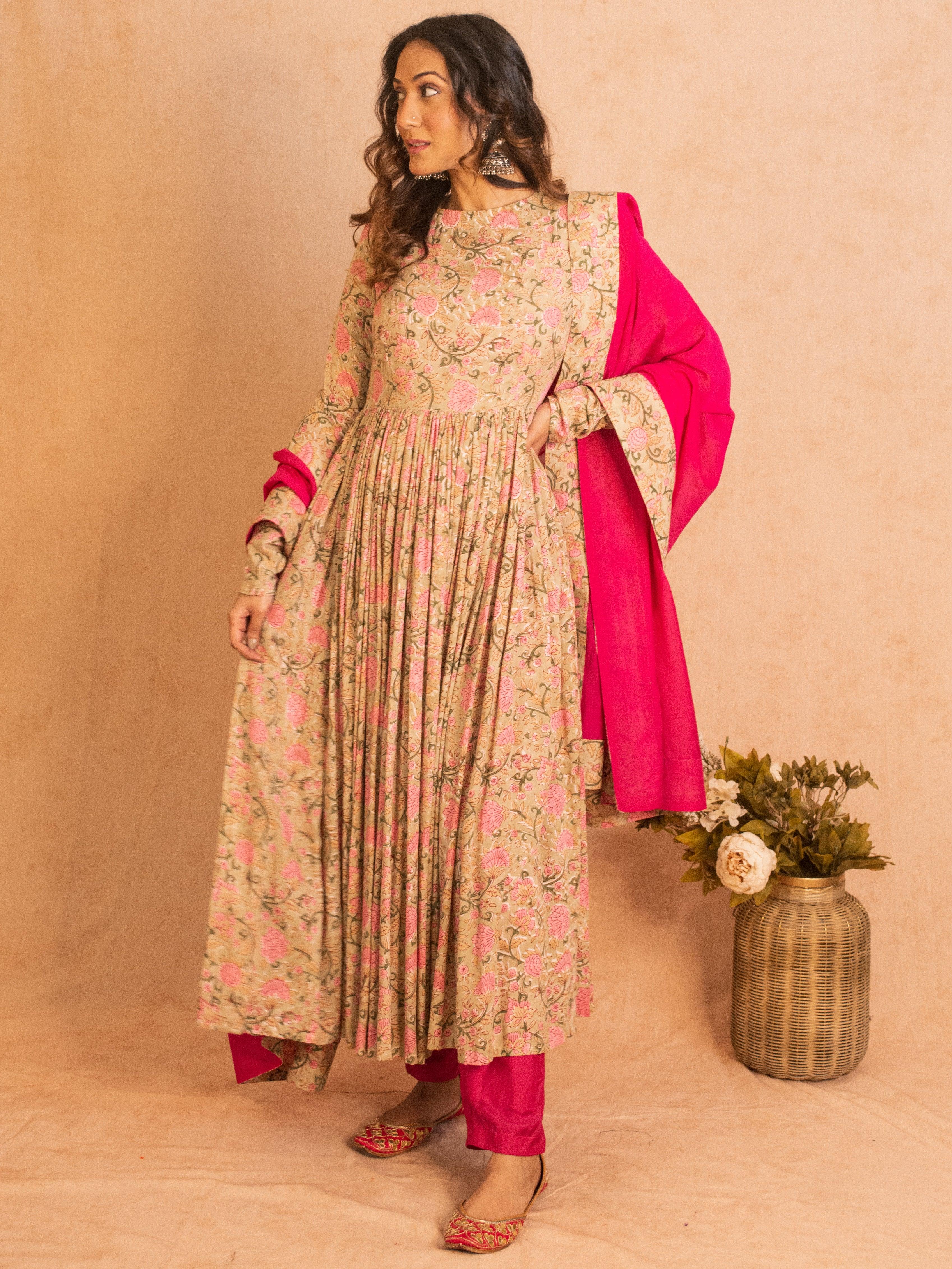 Green Hand Block Printed Flared Silk Kurta Pant Dupatta Set - trueBrowns