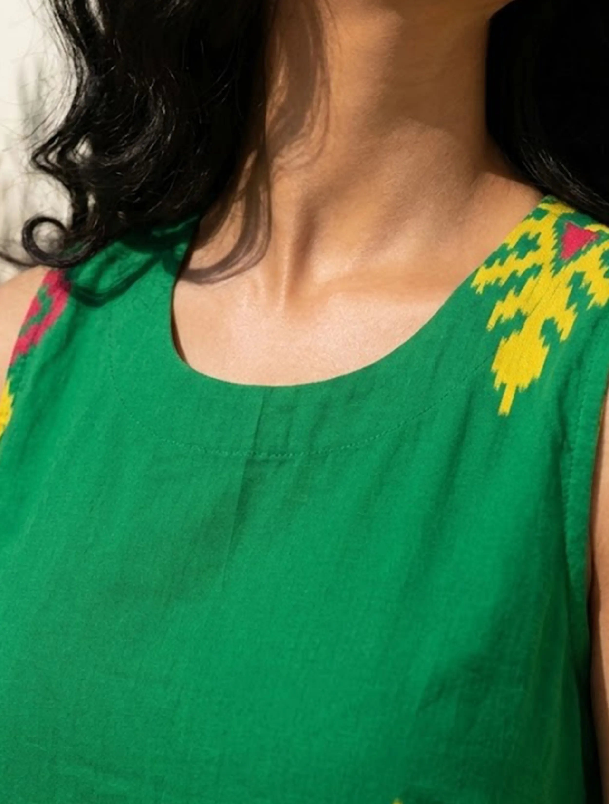 trueBrowns Green Ikat Print Cotton Sleeveless Co-Ord Set