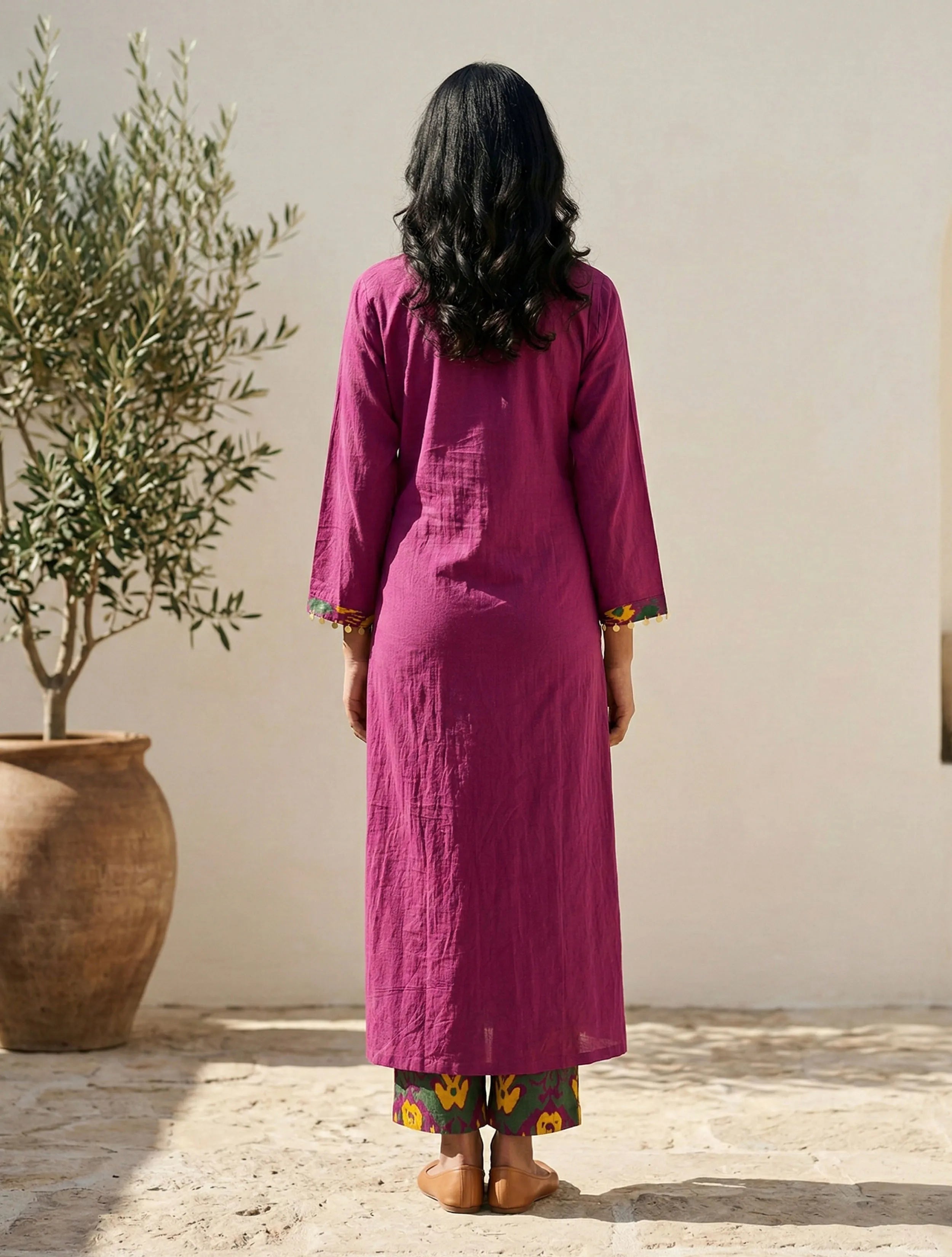 trueBrowns Magenta Cotton Straight High-Slit Kurta Set