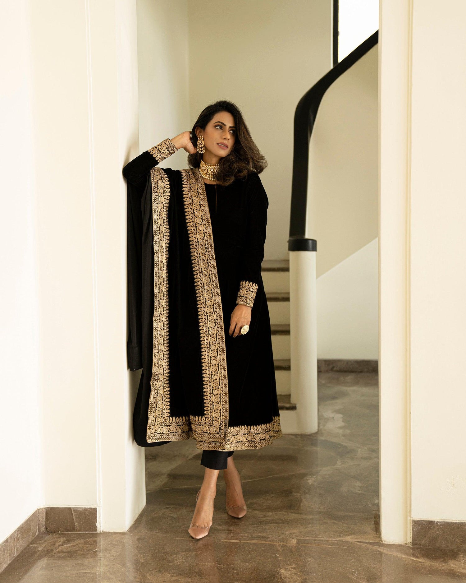 Black Velvet Embroidered Lace Shawl - trueBrowns