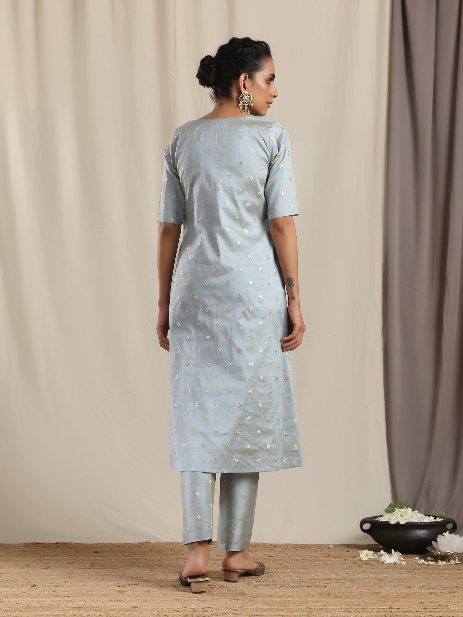 Grey Silk Kurta Pant Set - trueBrowns