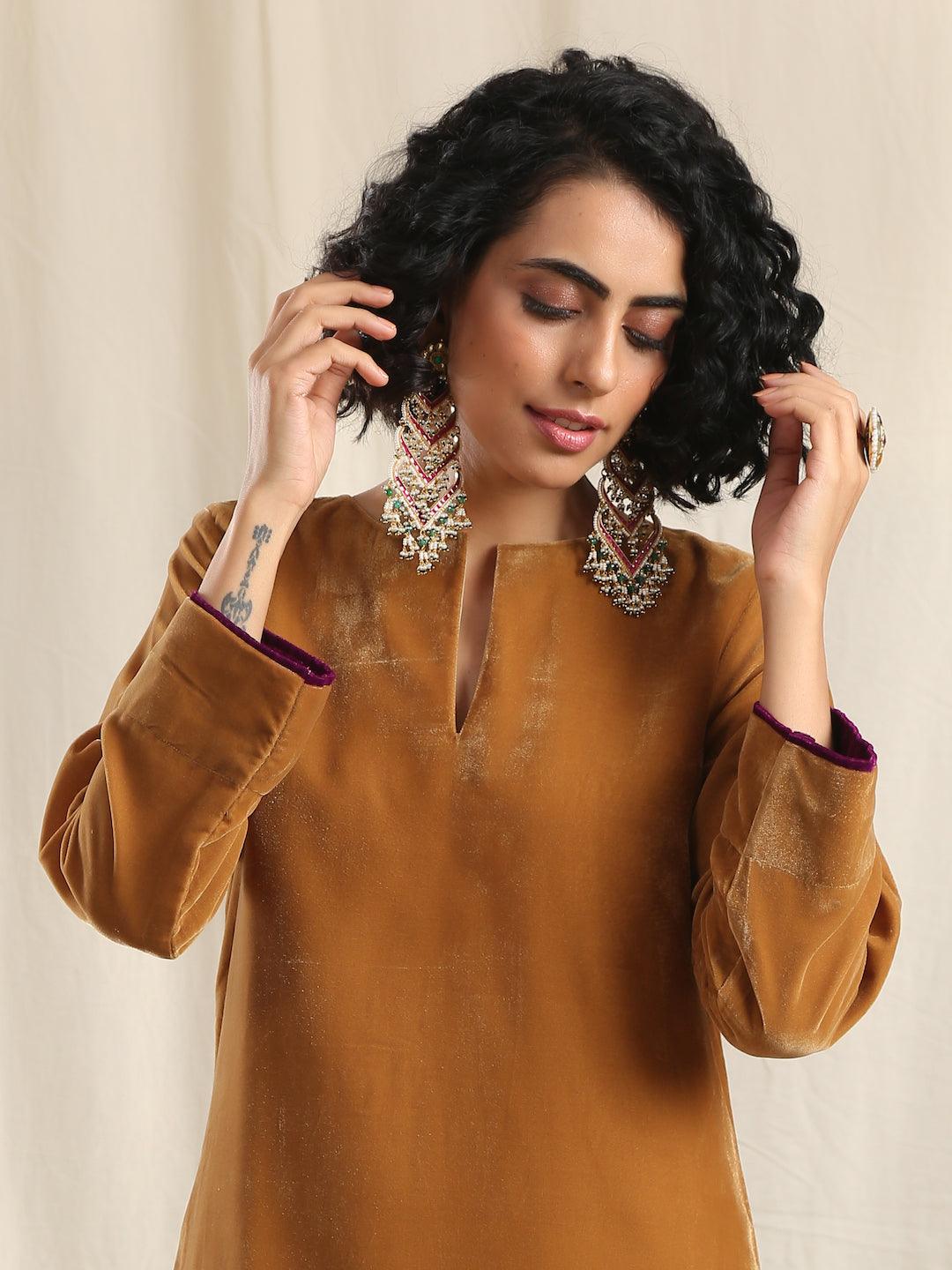 Brown Velvet Slit Kurta - trueBrowns