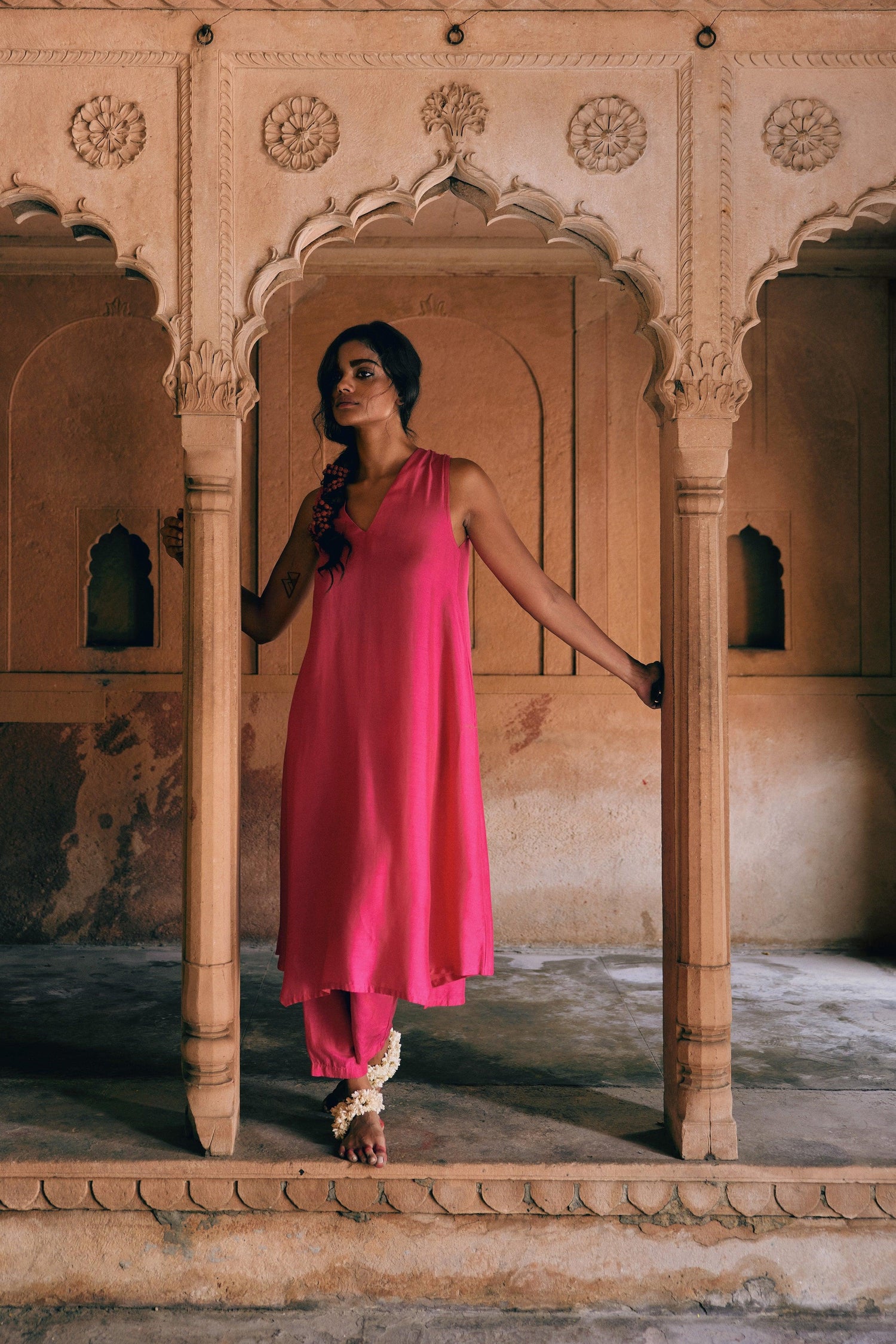 Silk Pink Sleeveless Kurta Pant Set - trueBrowns