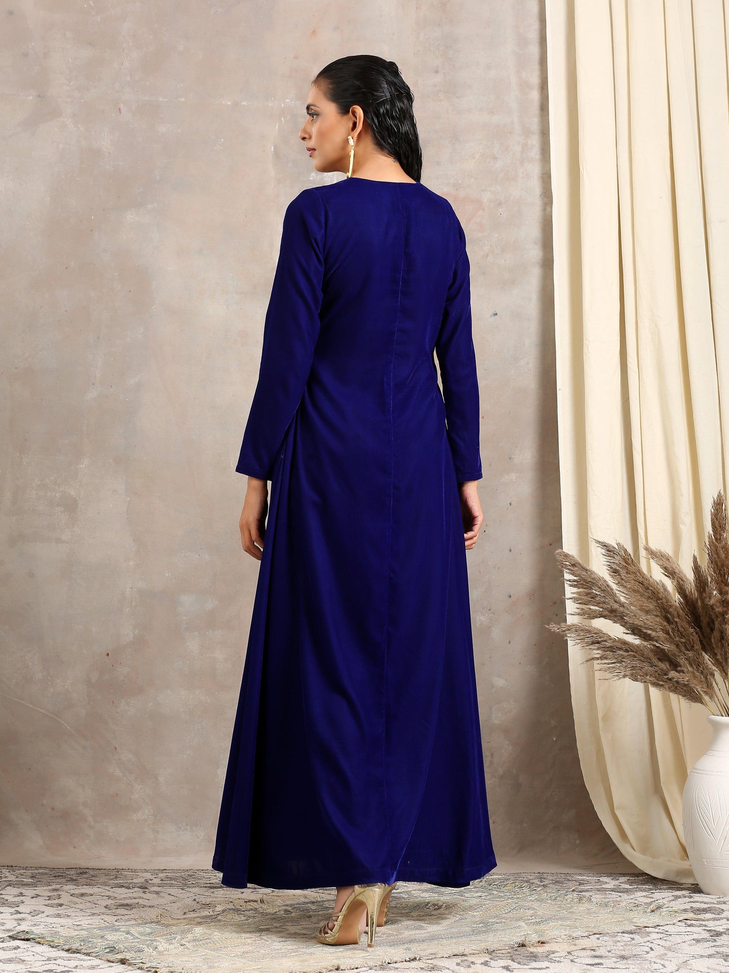 Blue Velvet Front Slit Kurta - trueBrowns