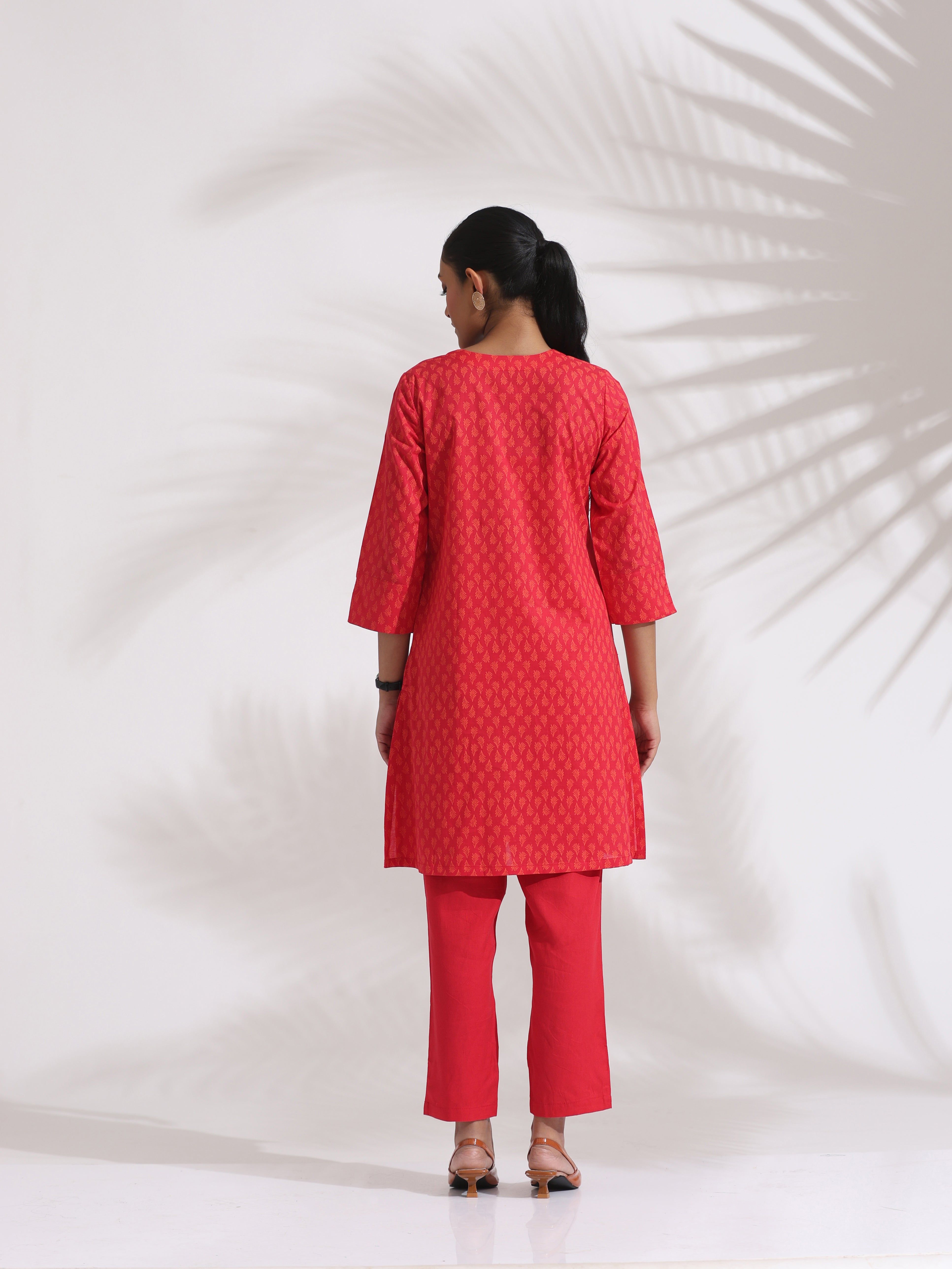 trueBrowns Red Cotton Print Kurta Co-ord Set