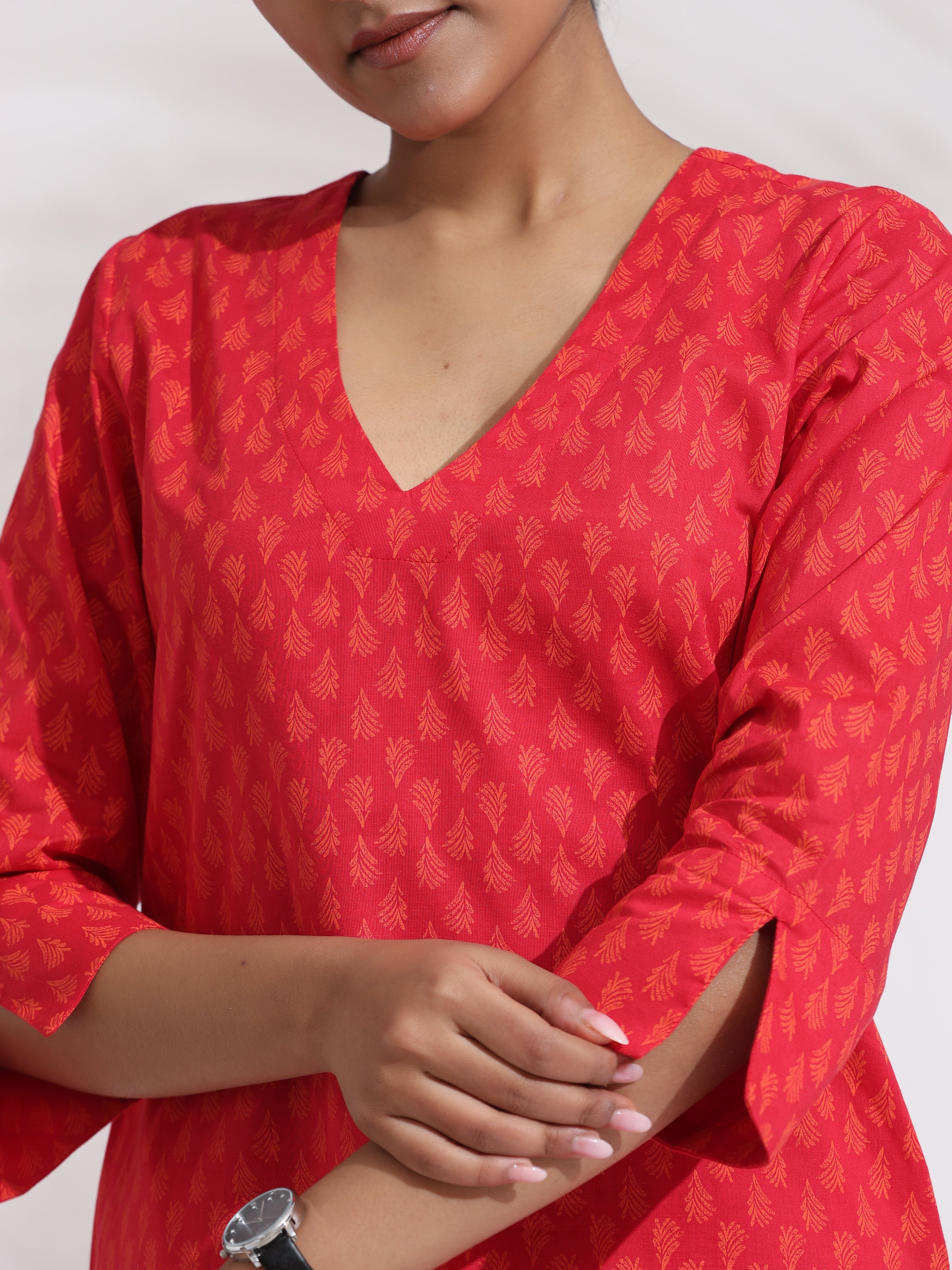trueBrowns Red Cotton Print Kurta Co-ord Set