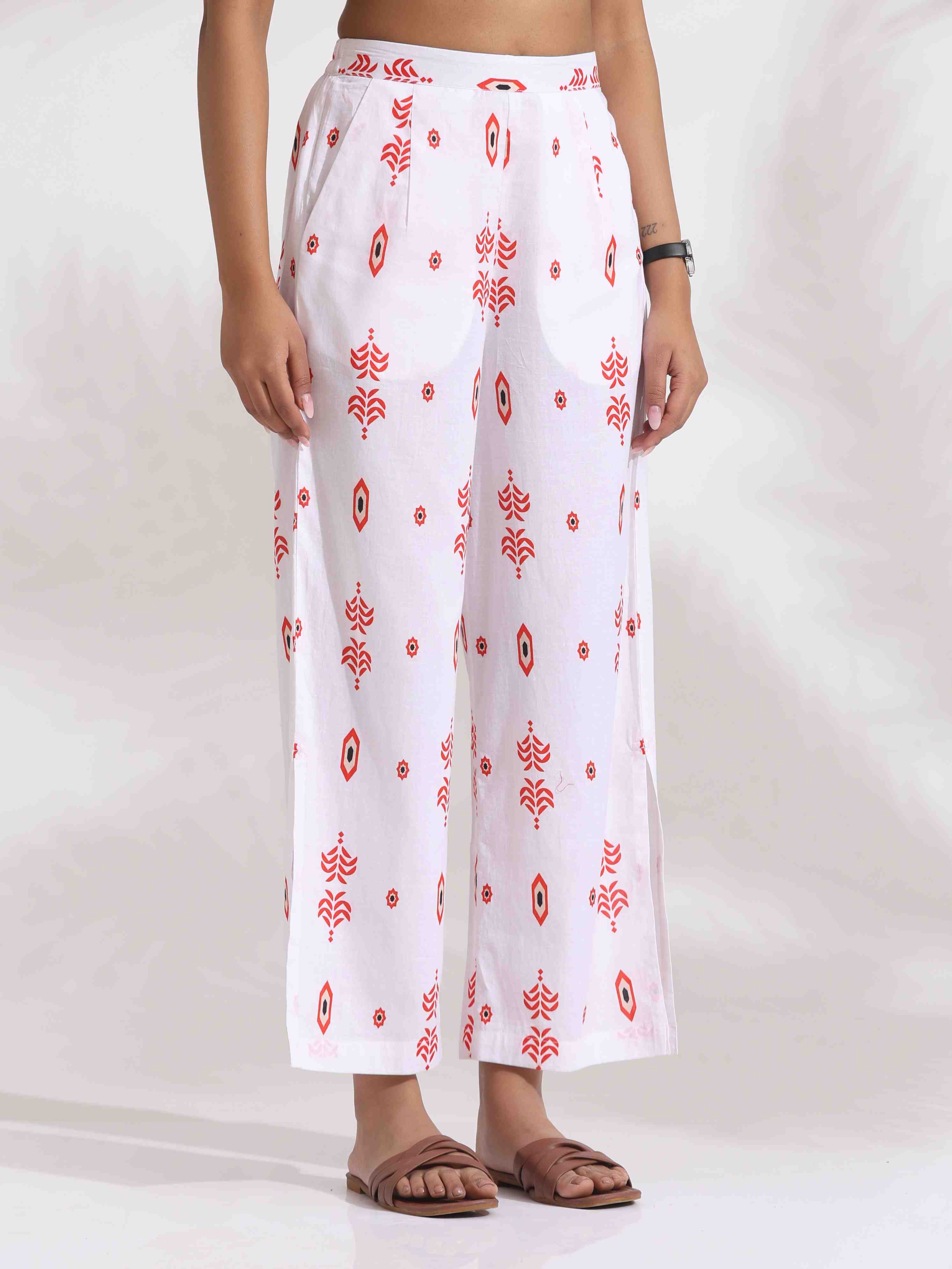trueBrowns White Cotton Print Tie-up Top & Pants Co-ord Set