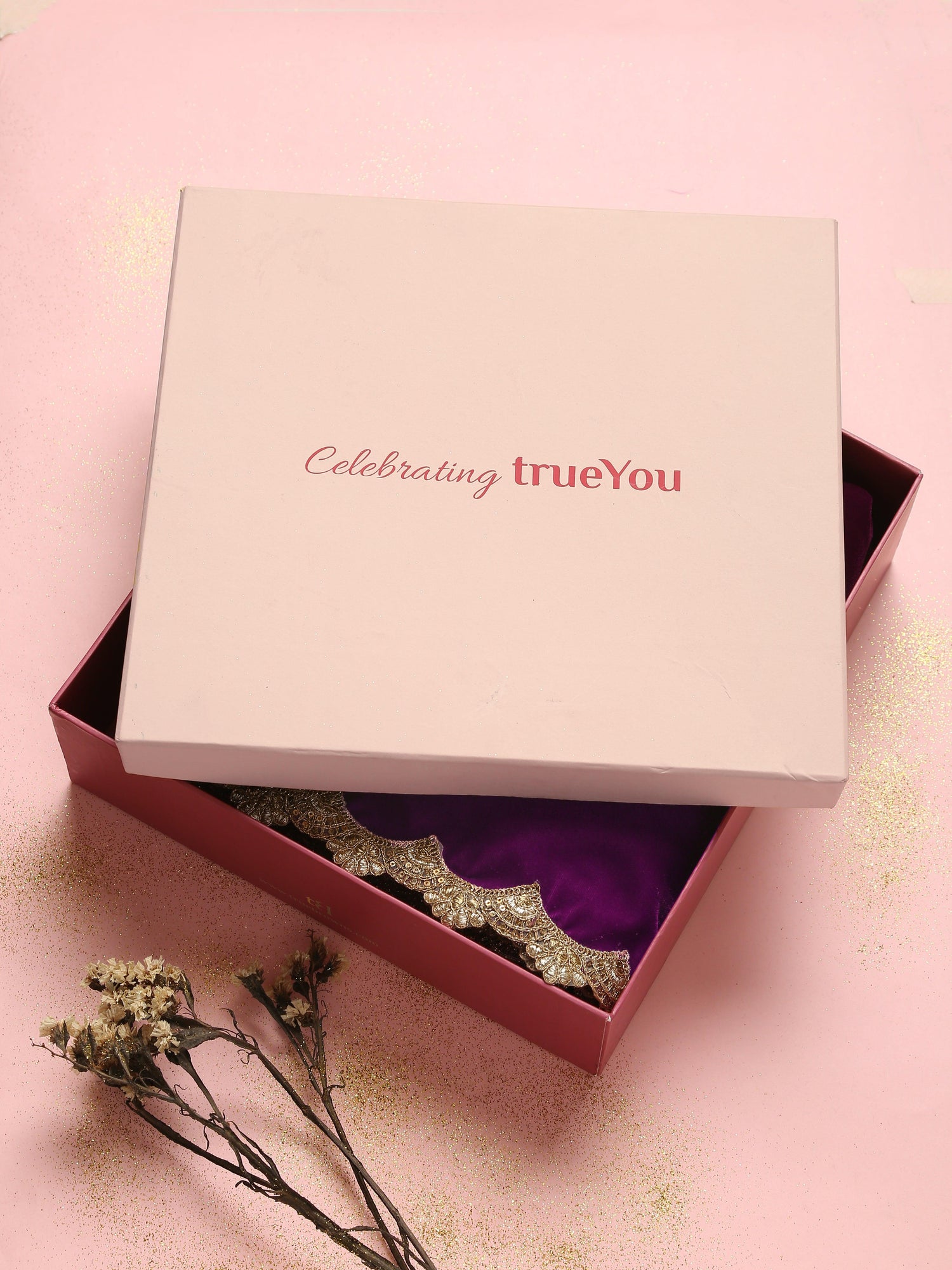 trueGifts Velvet - Gleaming Wine - trueBrowns