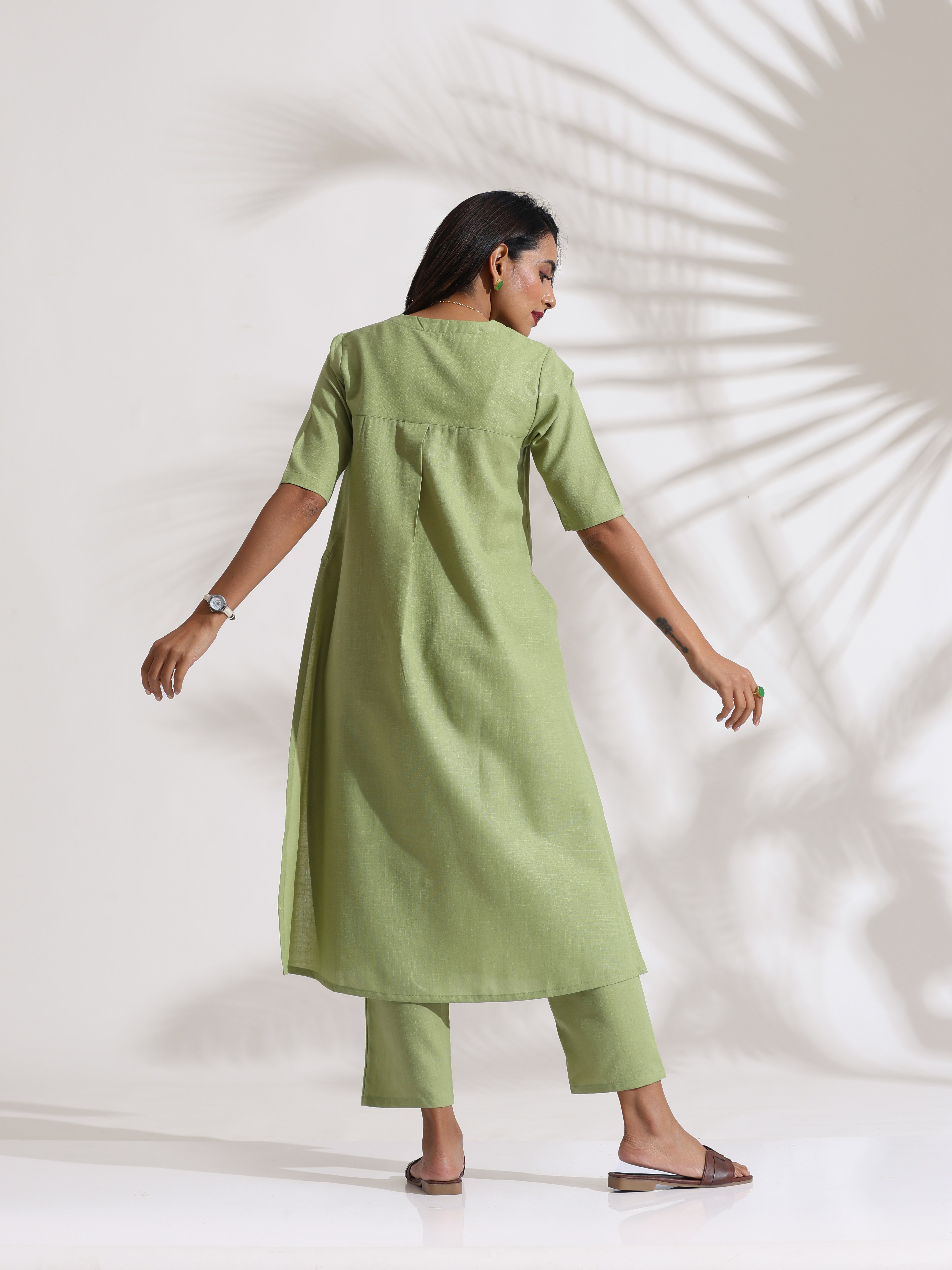 trueBrowns Green Slub Kurta Set